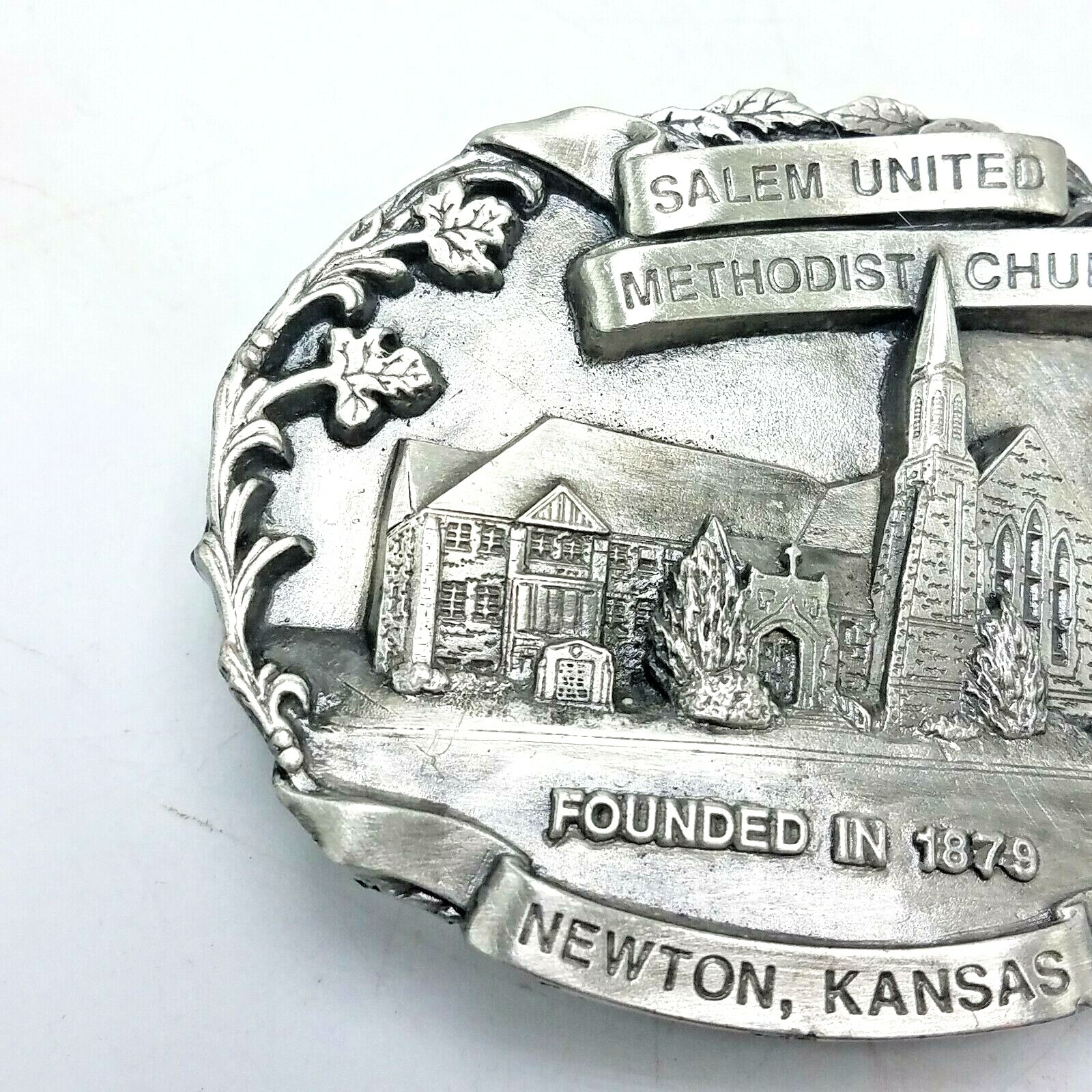 RARE 1986 Salem United Methodist Church Belt Buckle Newton, KS w Stand 255/500