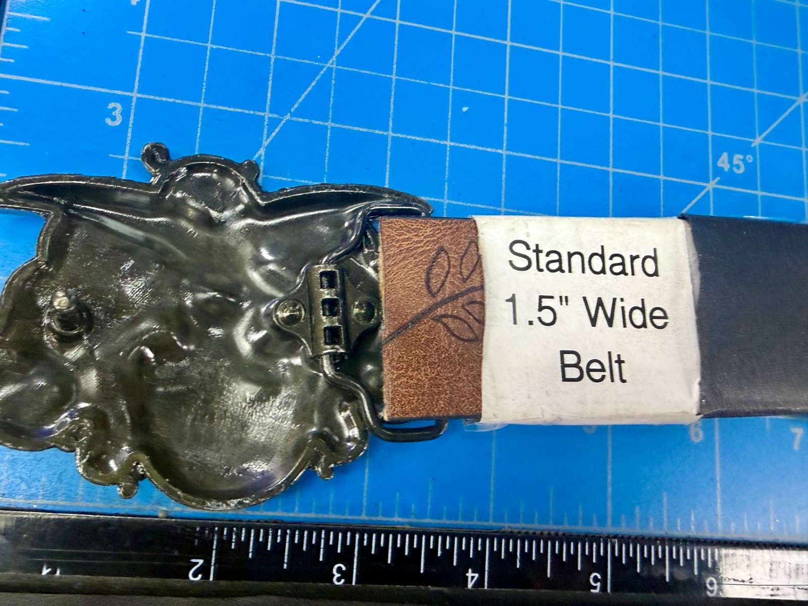 Vampire Skull Head Crossed Sabers Swords Pirate Theme Gothic Punk Belt Buckle