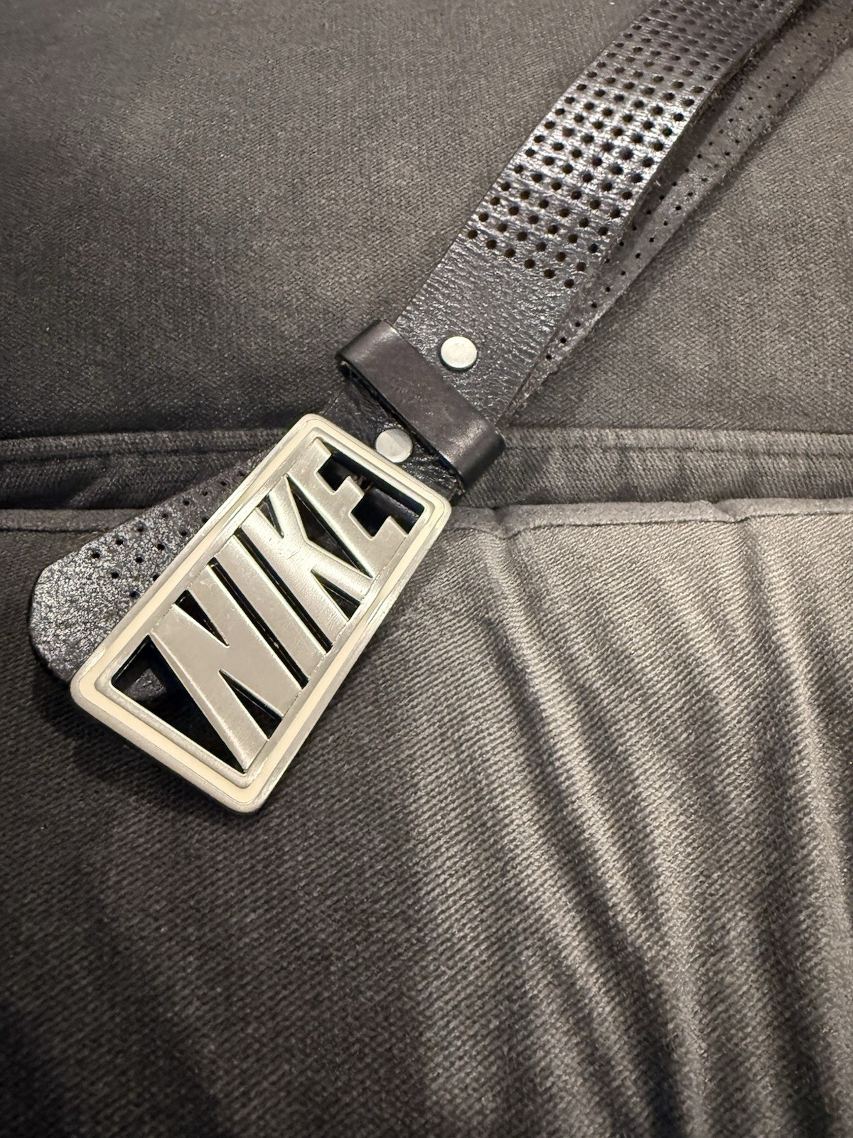 Nike Spellout Sliver Buckle Brown Leather Belt Sz.32