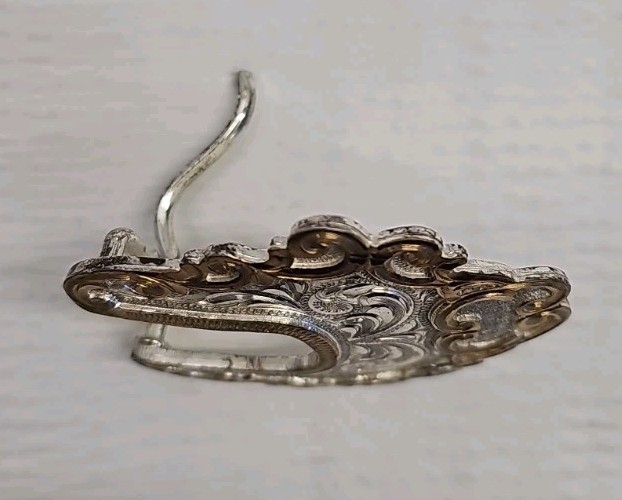 DALE CHAVEZ DESIGN BY VTG BELT BUCKLE SILVER W/COPPER EDGE 2.5&Prime; X 2.5&Prime; SIGNED