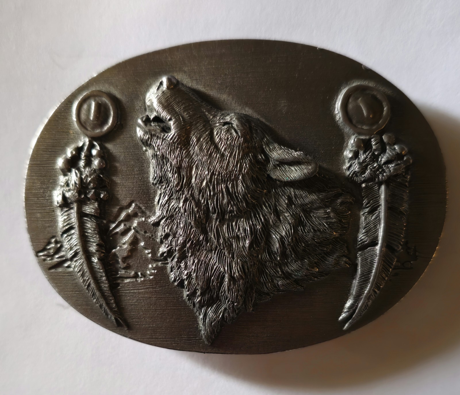 Vintage 1993 Siskiyou Pewter Howling Wolf Spirit Belt Buckle Feathers O-8