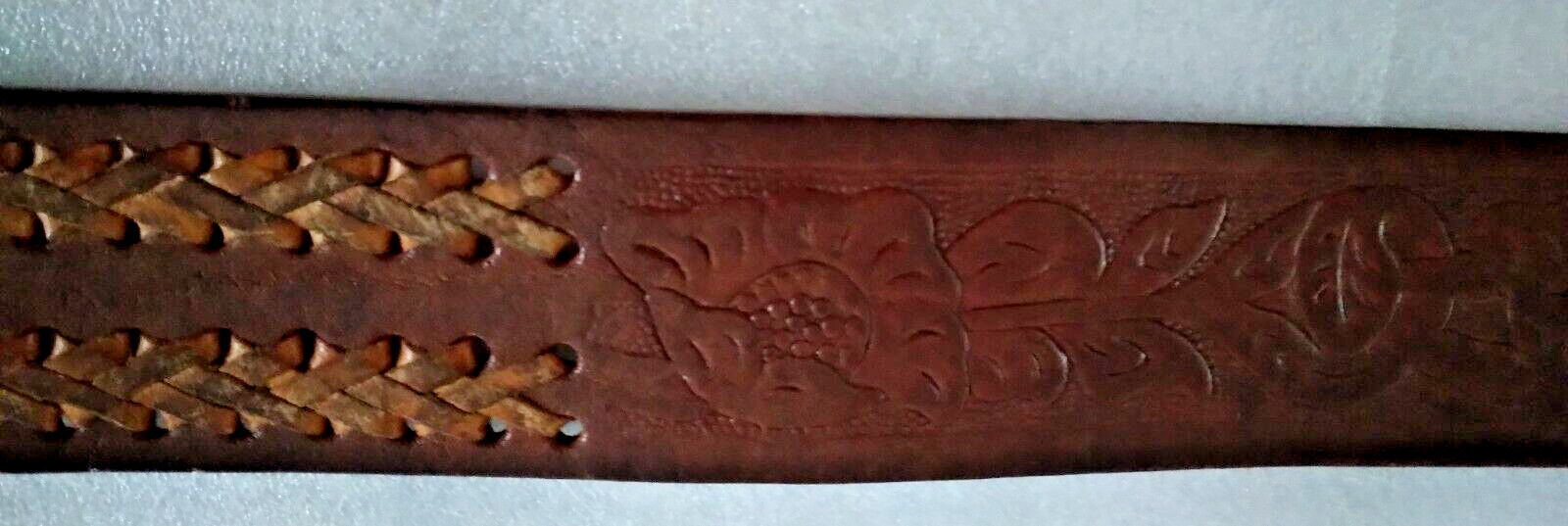 Raintree Grizzly Bear Buckle & Size 38 Leather Belt