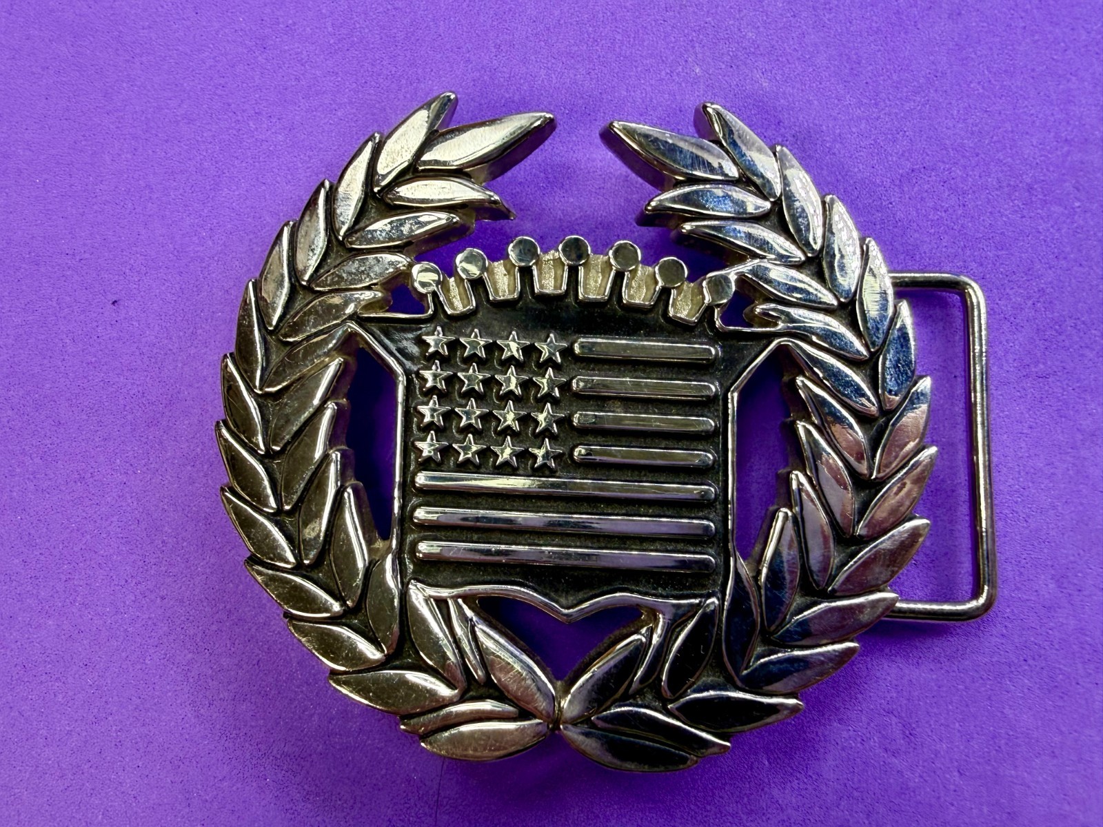 Cadillac Crown Logo Olive Branch Silver Color Famous Stars & Stripes Belt Buckle