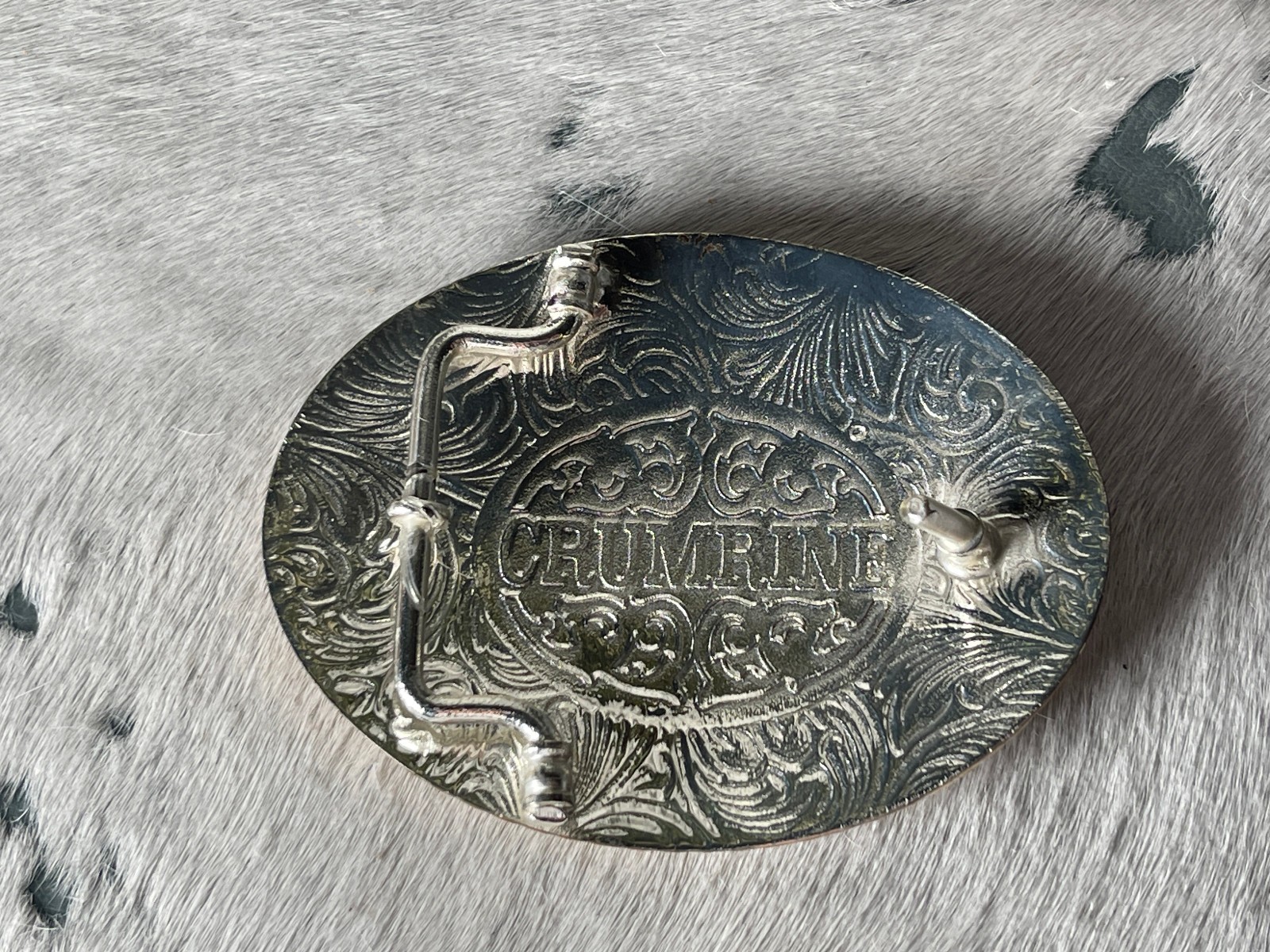 Crumrine Belt Buckle 3.75 x 3 in Horse Trio Oval Silver Engraved Gold 1.75