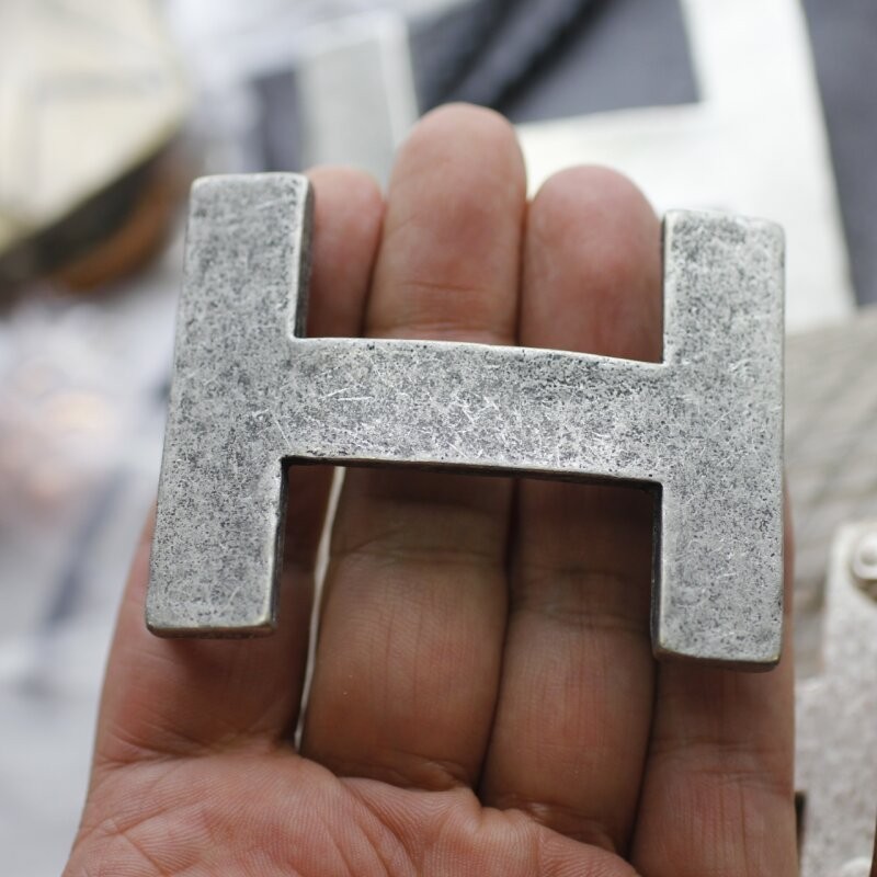 H Belt Buckle Smooth Silver Tone Classic Sporty Metal Buckle