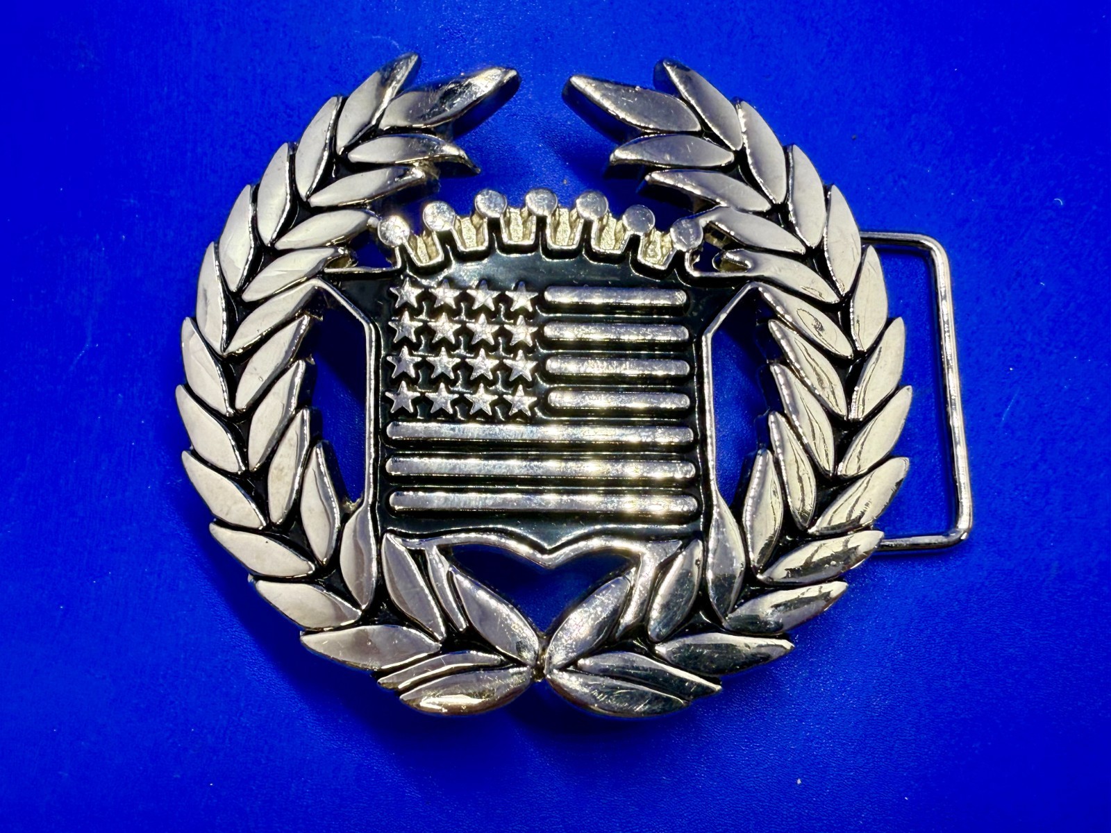 Cadillac Crown Logo Olive Branch Silver Color Belt Buckle Famous Stars & Stripes