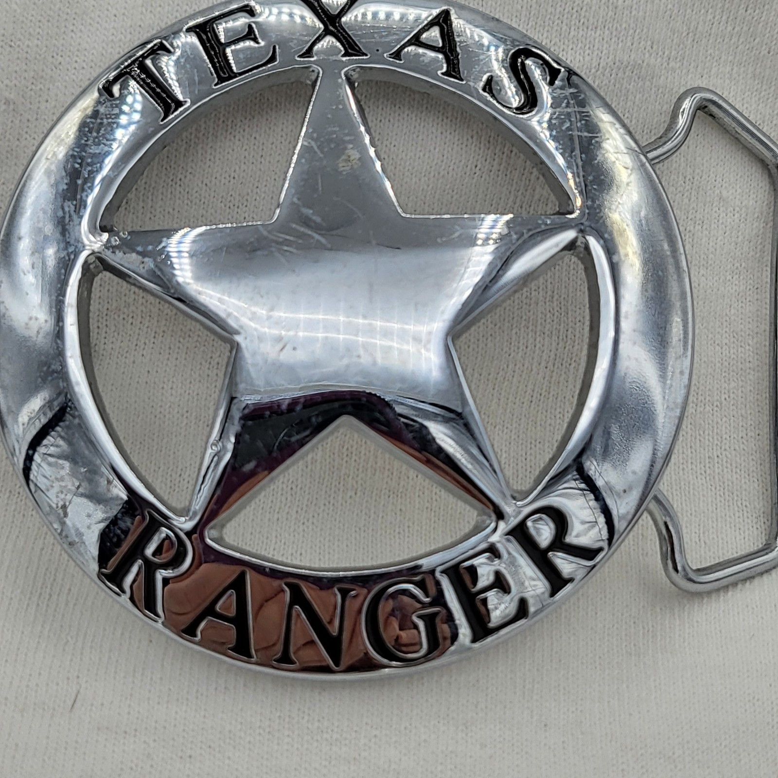 2.5&Prime; Silver Texas Ranger Badge Belt Buckle round Don&rsquo;t Mess with Texas