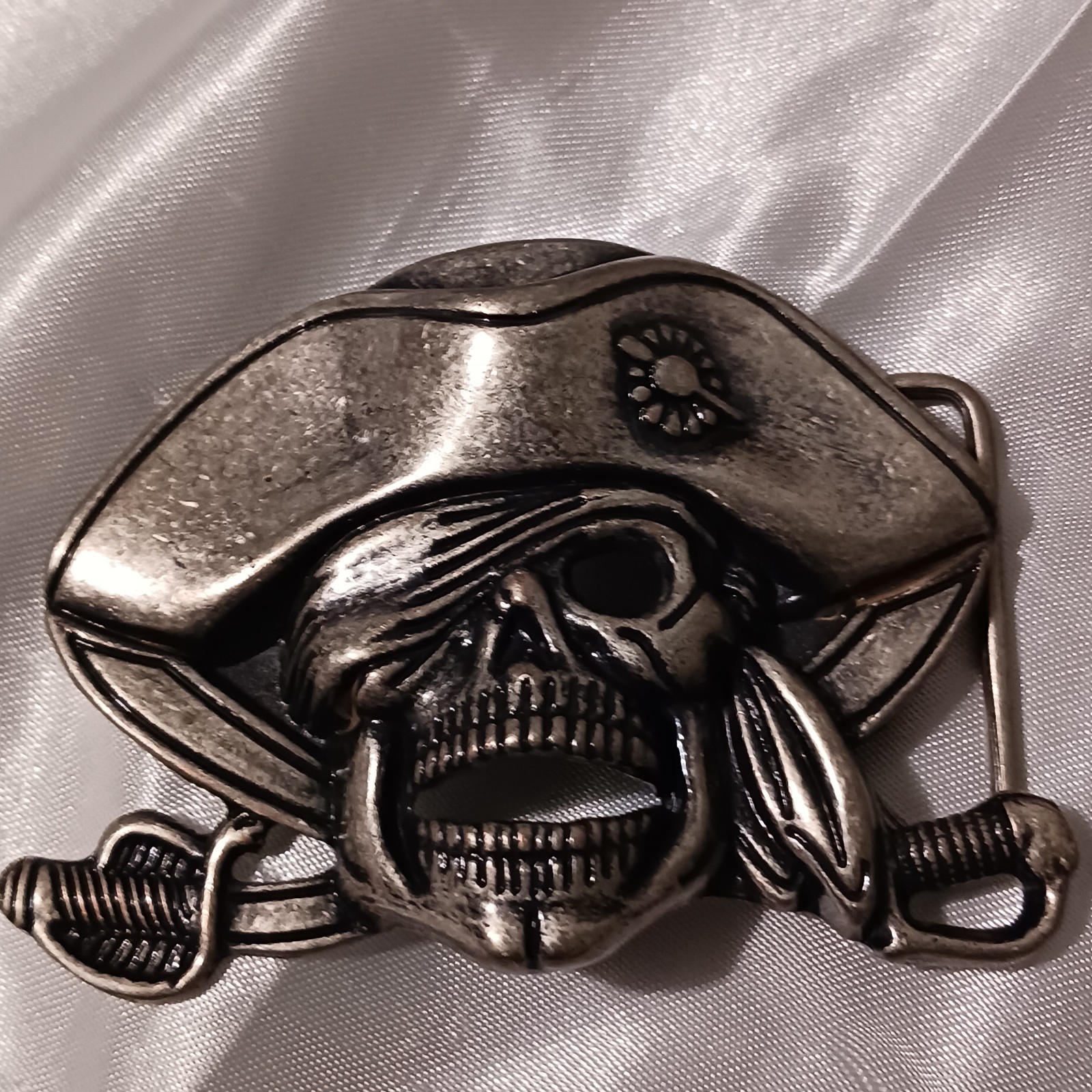 2 Skull Belt Buckles Pirate Biker Unmarked Metal