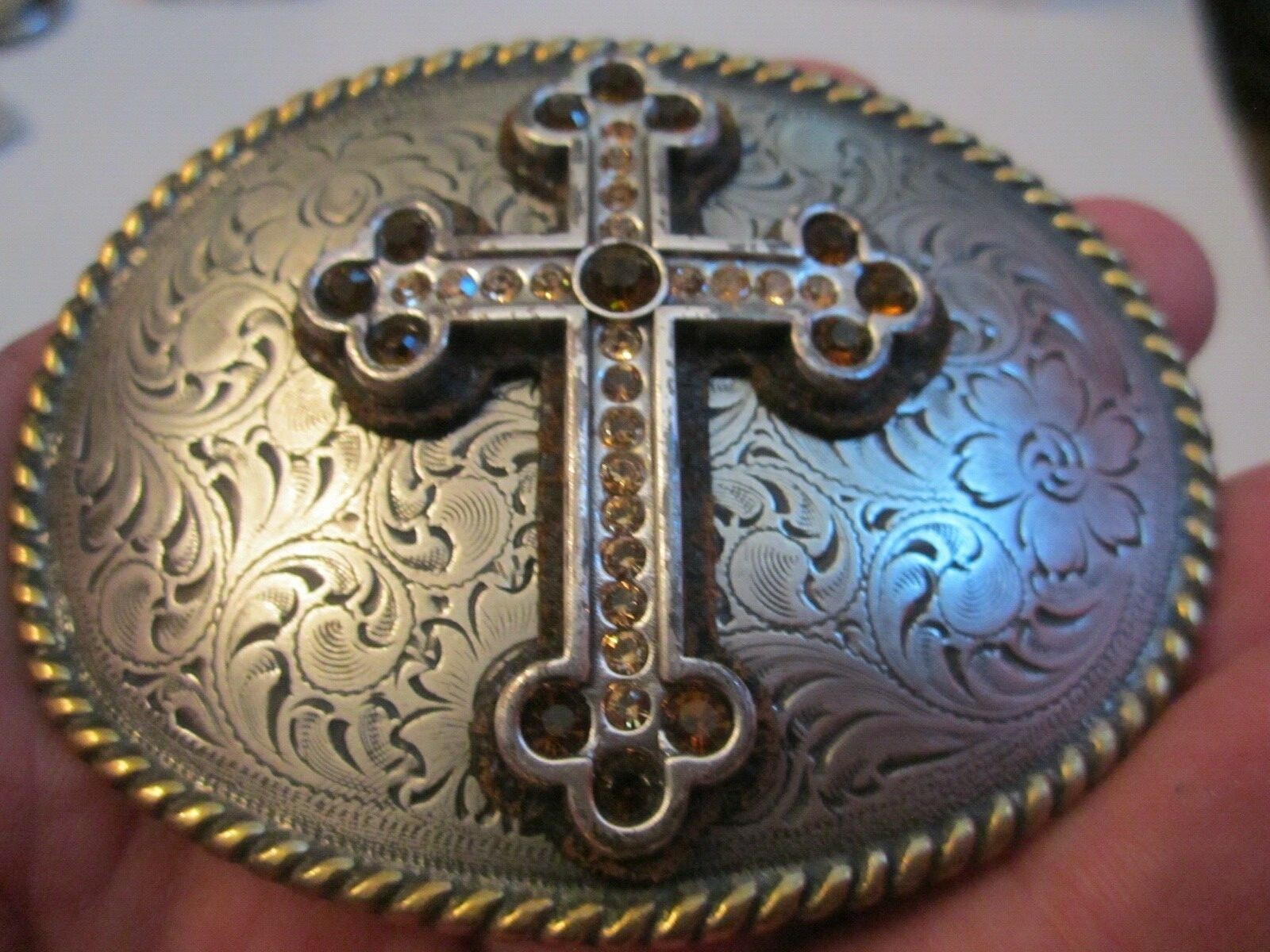NOCONA RELIGIOUS CROSS WITH CRYSTALS BELT BUCKLE – GW-16