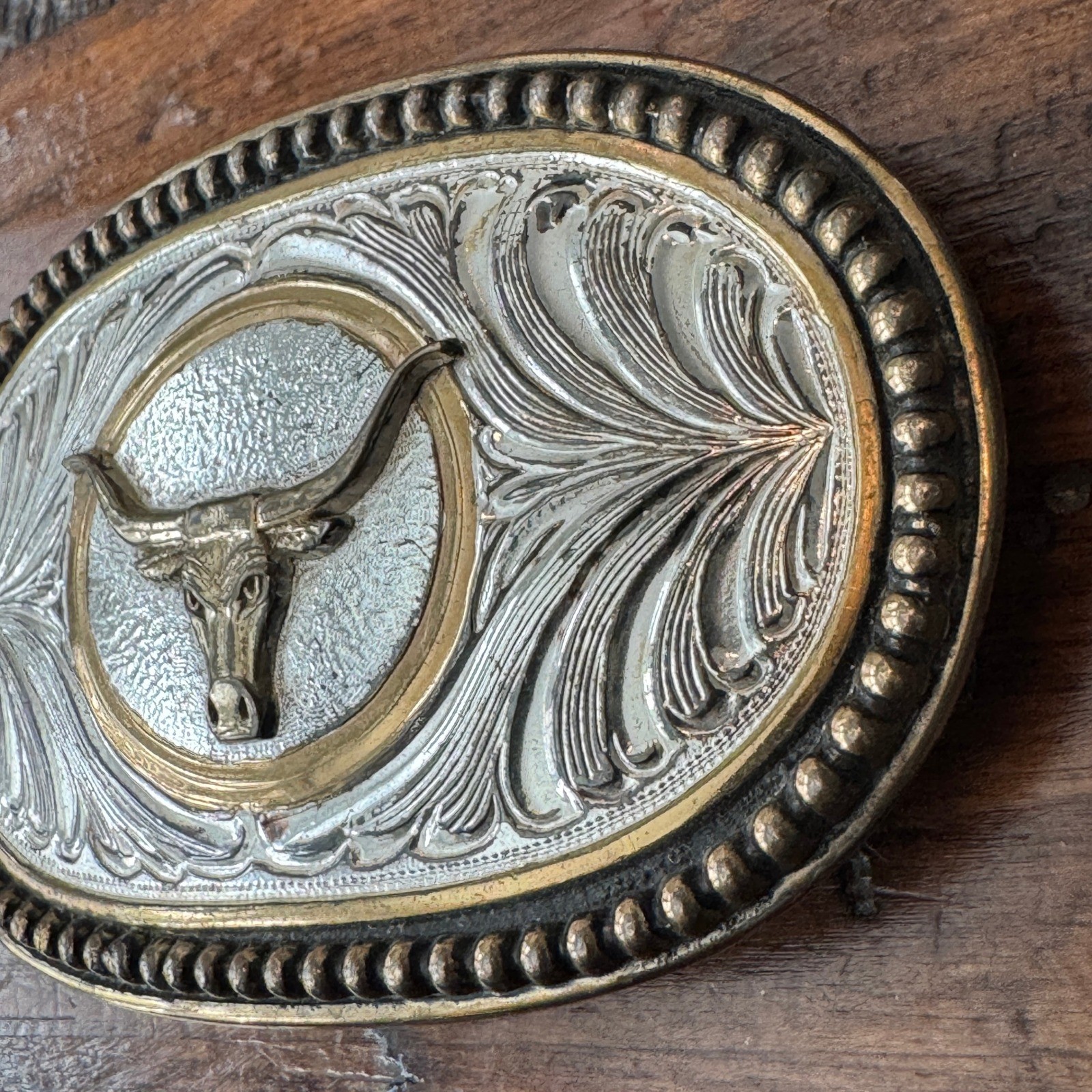 Western Longhorn Bull Belt Buckle Silver Gold Tone Floral Scroll Oval Cowboy