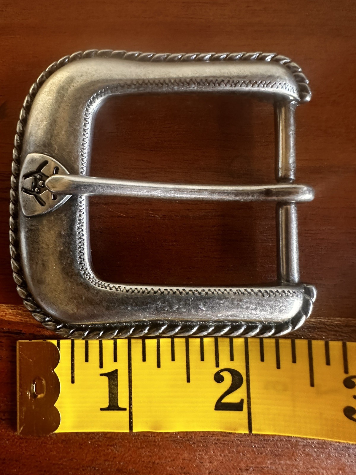 Vintage Ariat Western rope style Belt Buckle Silver Toned Rope Edge 2006