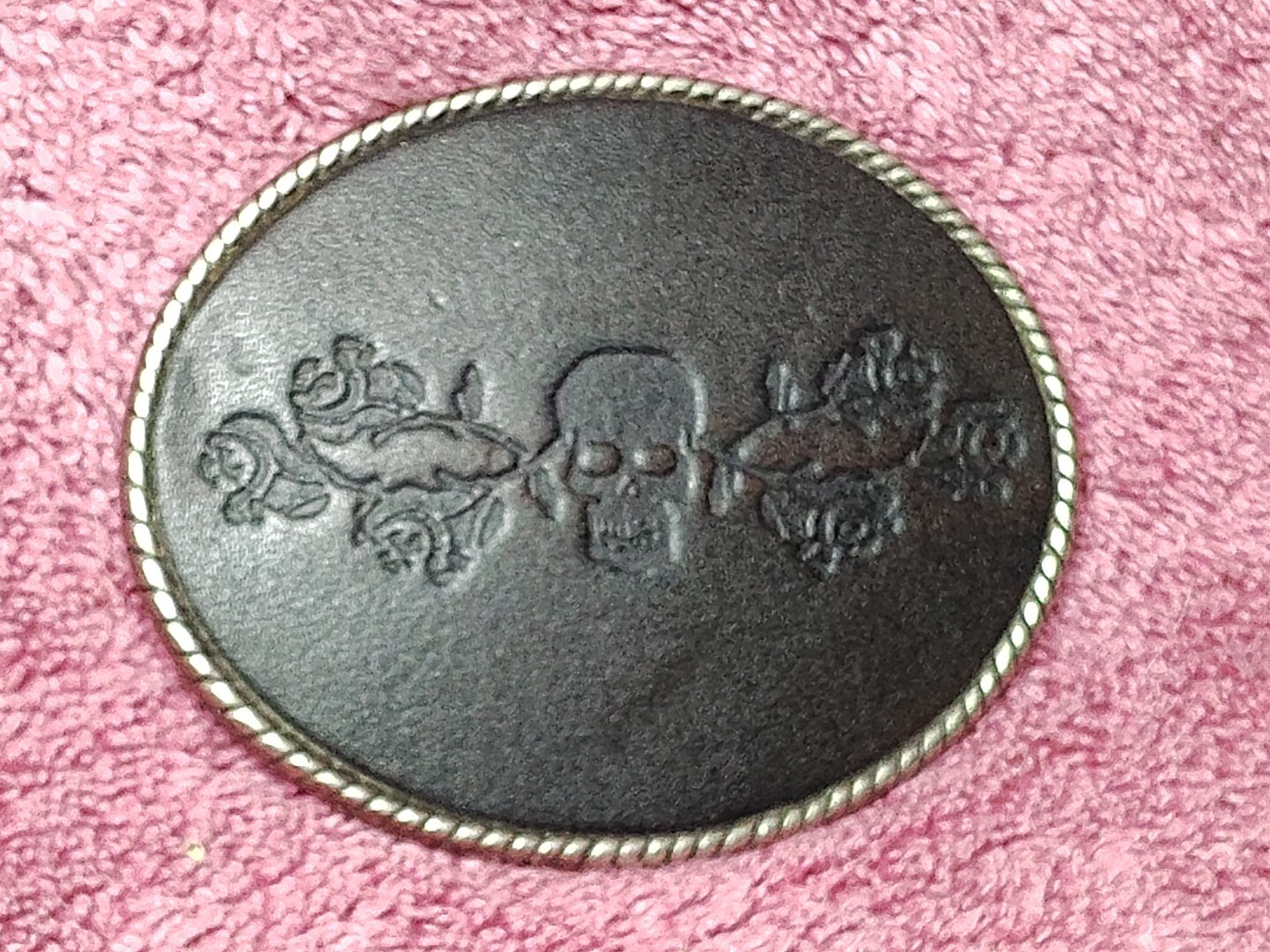 Skull With Roses & Brambles Belt Buckle on Stamped Black Leather 3.75&Prime; x 3&Prime;