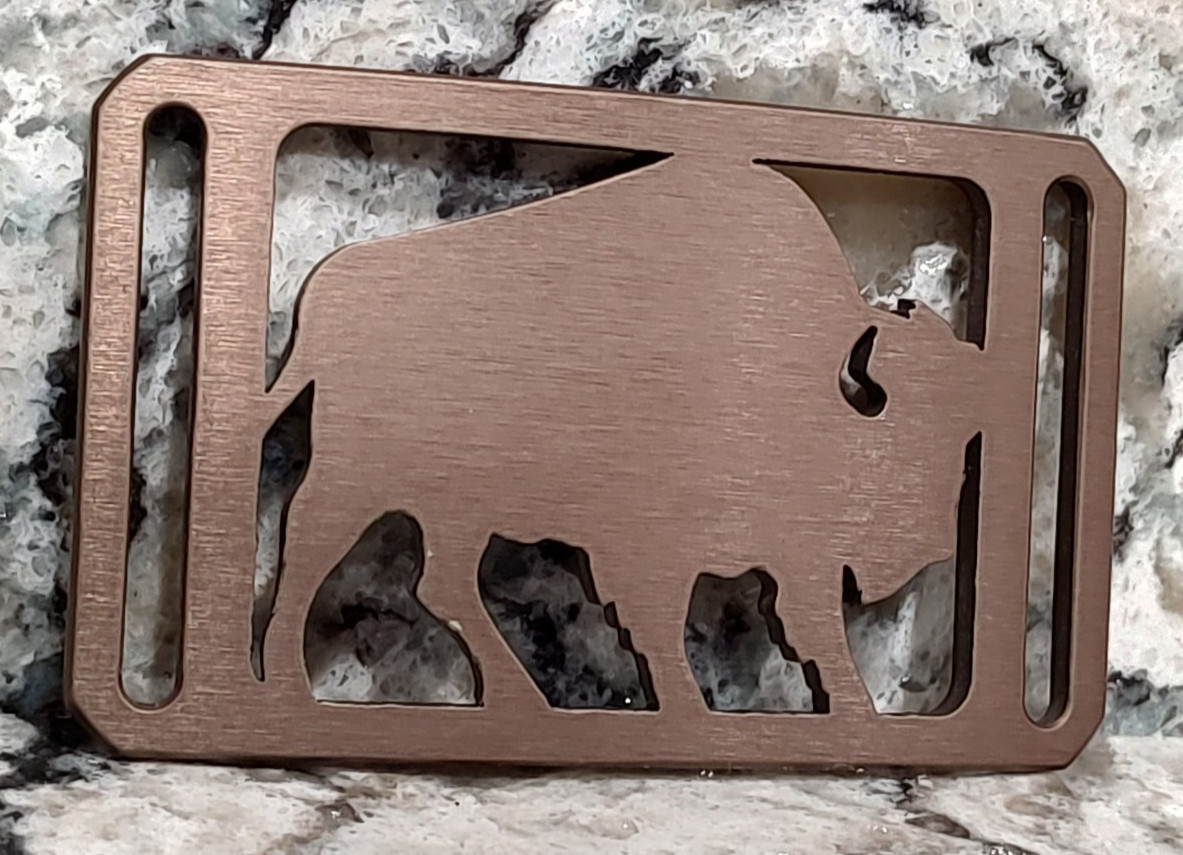 GRIP6 BELT BUCKLE – BUFFALO – BRONZE – 1.5 INCH WIDE