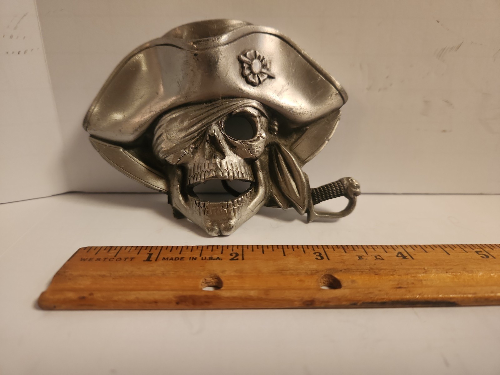 Pirate Skull Skeleton 1997 Belt Buckle(Broken Sword Handle) Solid Fine Pewter
