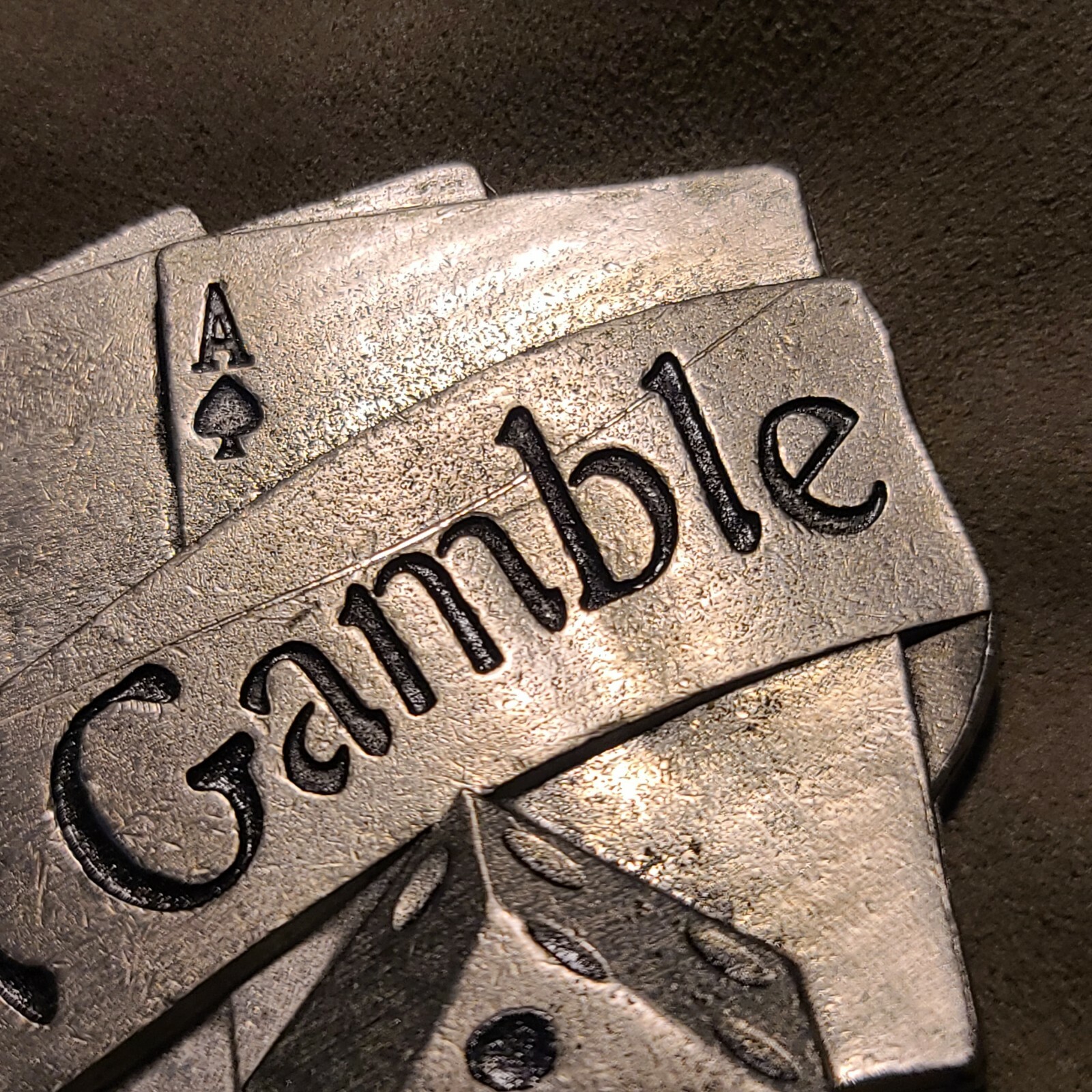 Poker Hand Lifes A Gamble Belt Buckle Aces Dice Cards Metal Mobtown 2002