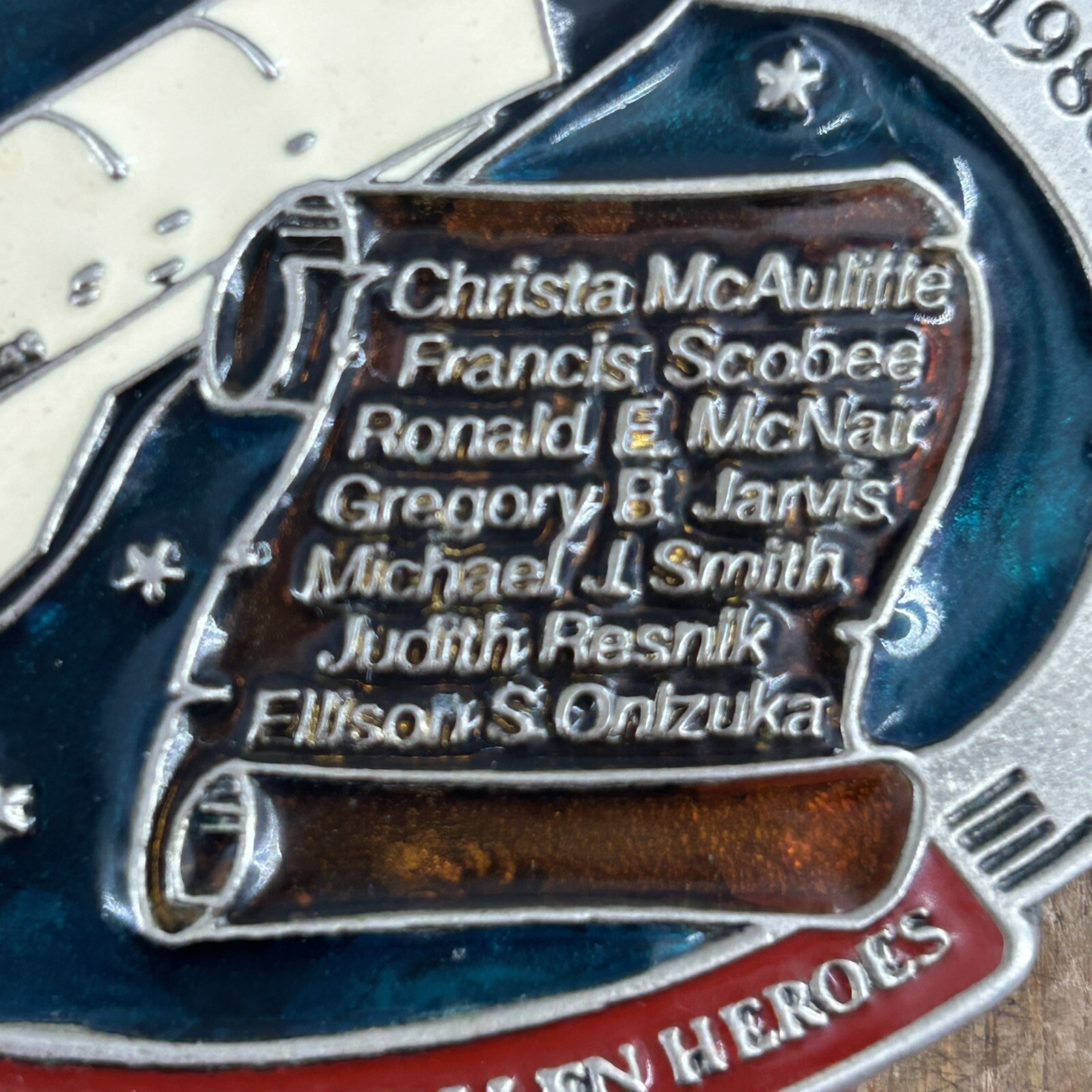 Vintage NASA Space Shuttle CHALLENGER Jan 28 1986 Commemorative Belt Buckle 2349