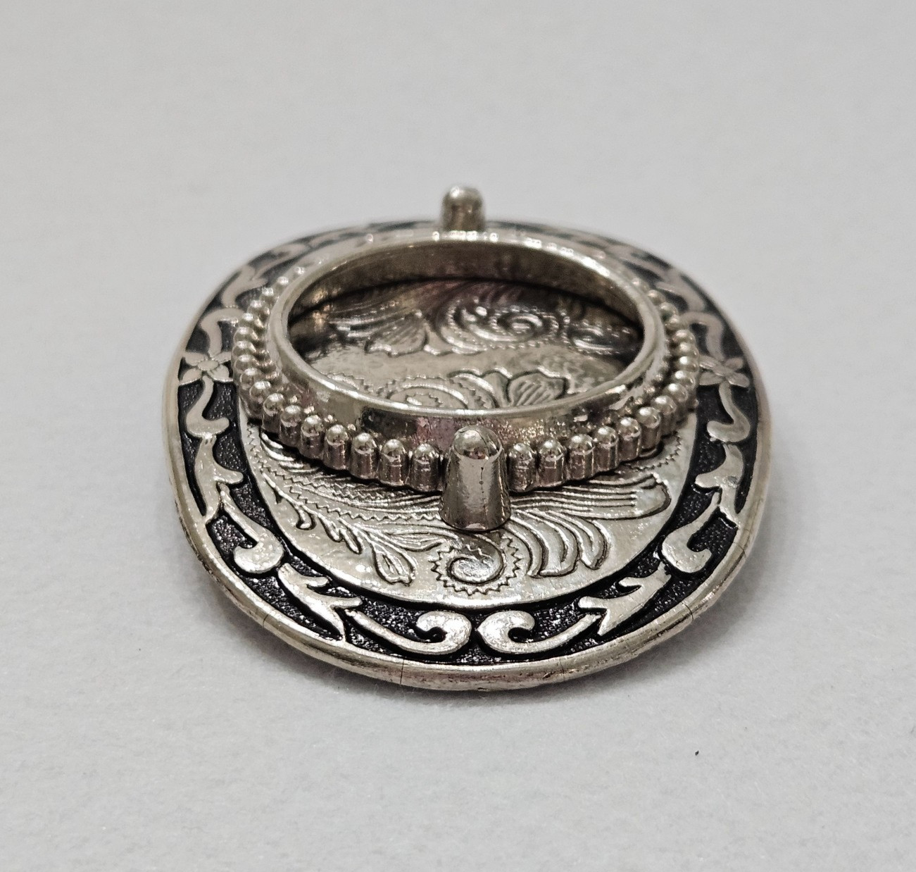 Vintage Two Tone Western Belt Buckle Coin or Stone Holder Engraved Scroll Work