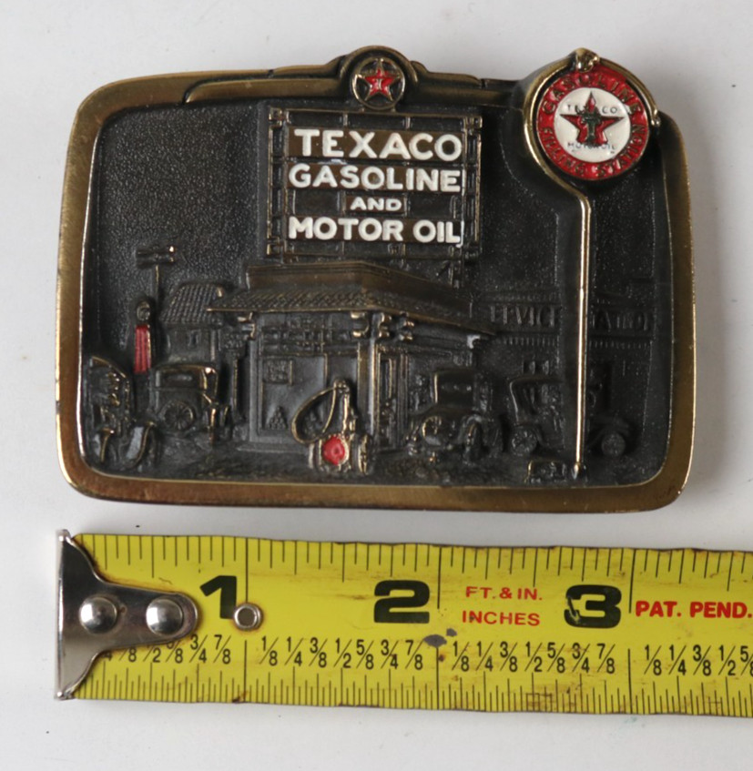 Vintage Texaco Motor Oil & Gas Service Station Belt Buckle CHICAGO USA