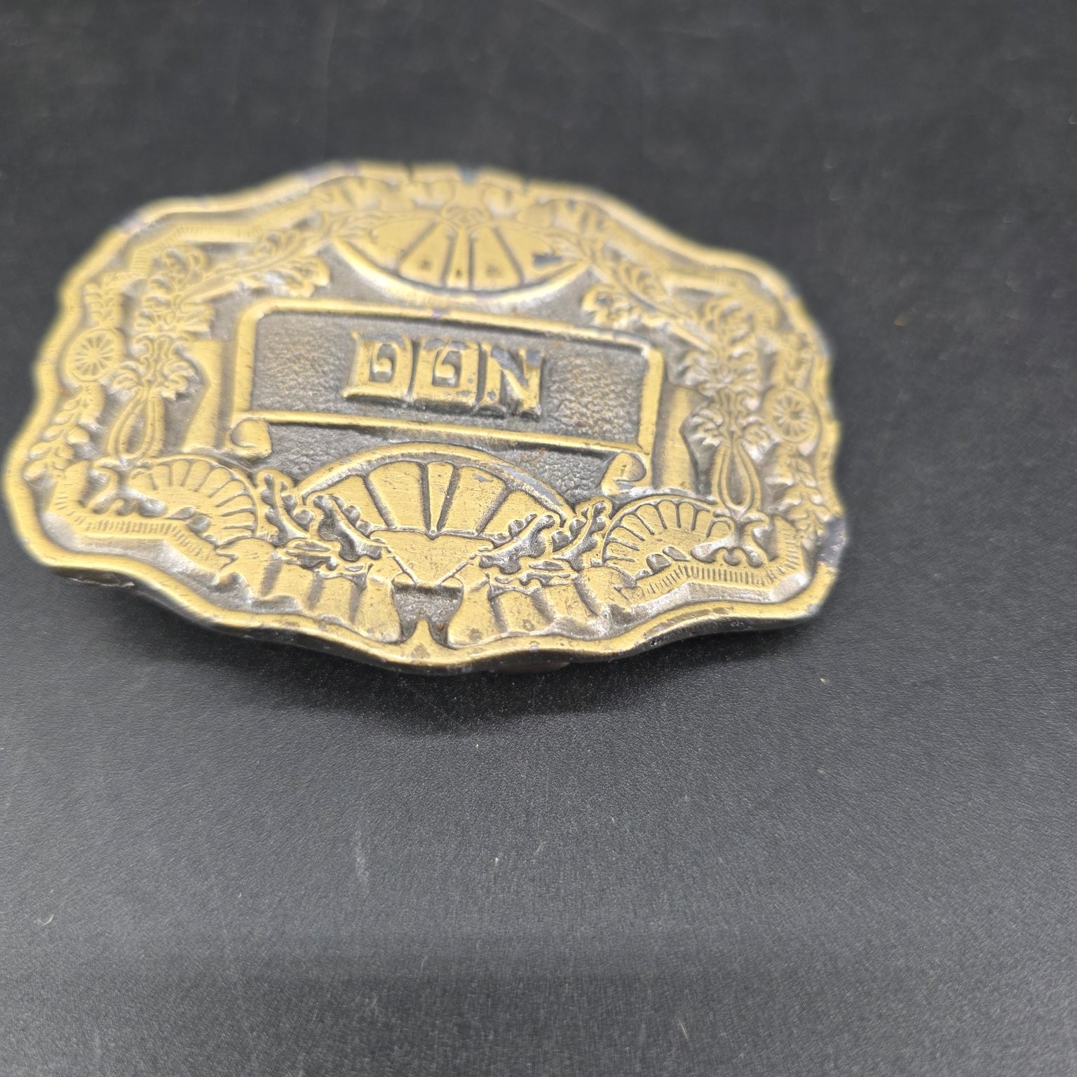 OCEN INC Belt Buckle Brass Tone 3&Prime; x 2&Prime; Engraved Western Floral