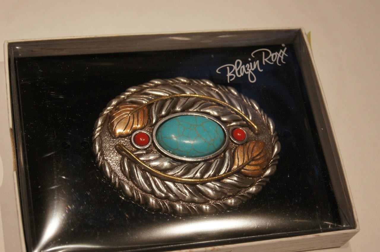 Blazin Roxx Western Belt Buckle Oval Turquoise Stone with Feathers 37961