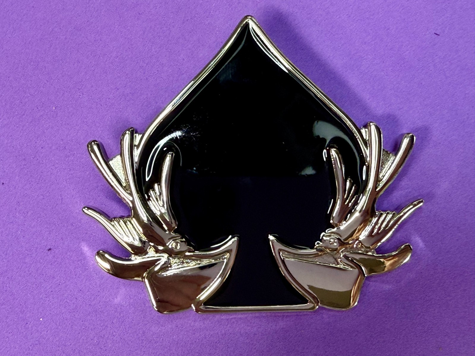 Spade Playing Cards W/ Birds Cutout NOS 2005 Hunters Vegas Baby! Belt Buckle