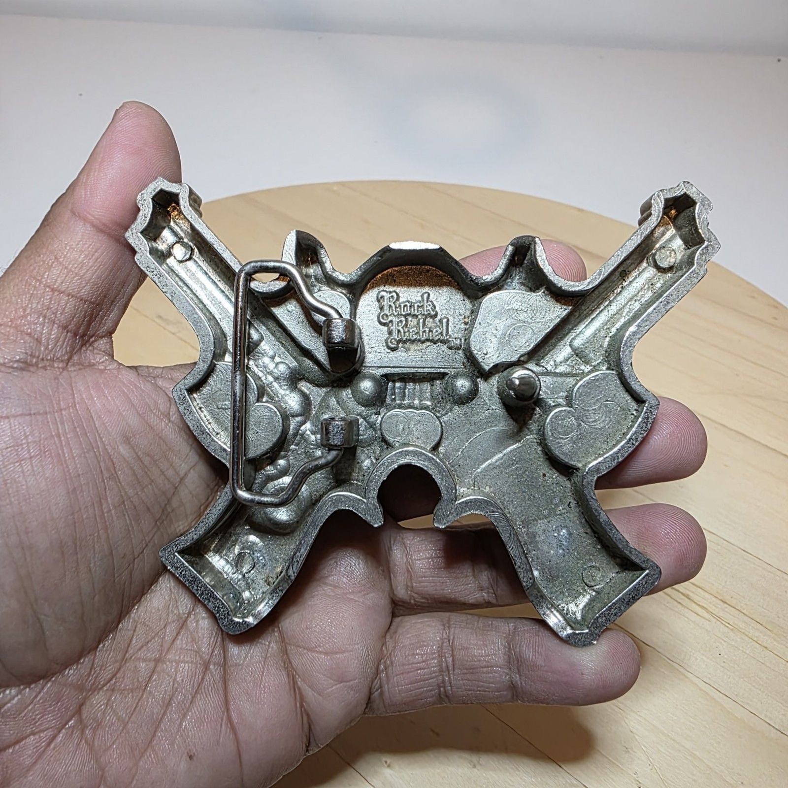 Rock Rebel Large skull and crossed 2 guns belt buckle Antiqued Silver Tone 2A