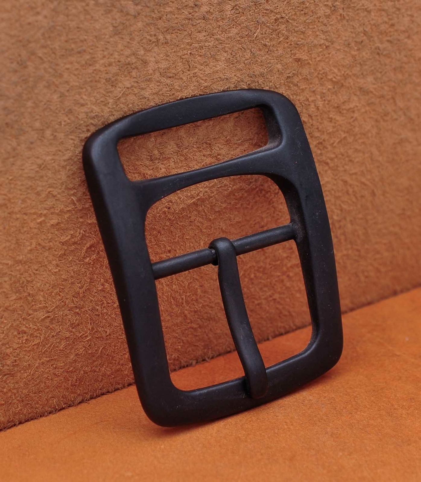 1-1/2&Prime; Heavy Duty Solid Black Matte Center Bar Leather Belt Buckle Replacement