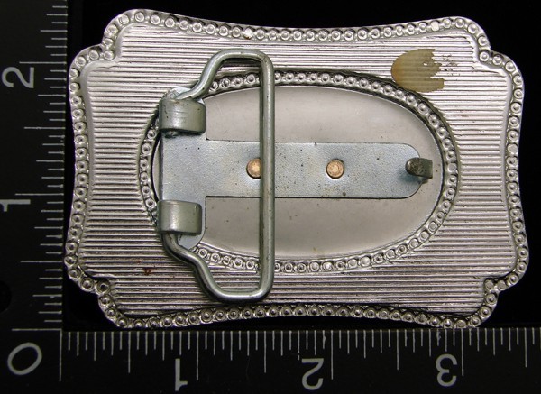 LH26105 VINTAGE ***WESTERN WAGON*** IN OVAL CENTER SILVERTONE BELT BUCKLE