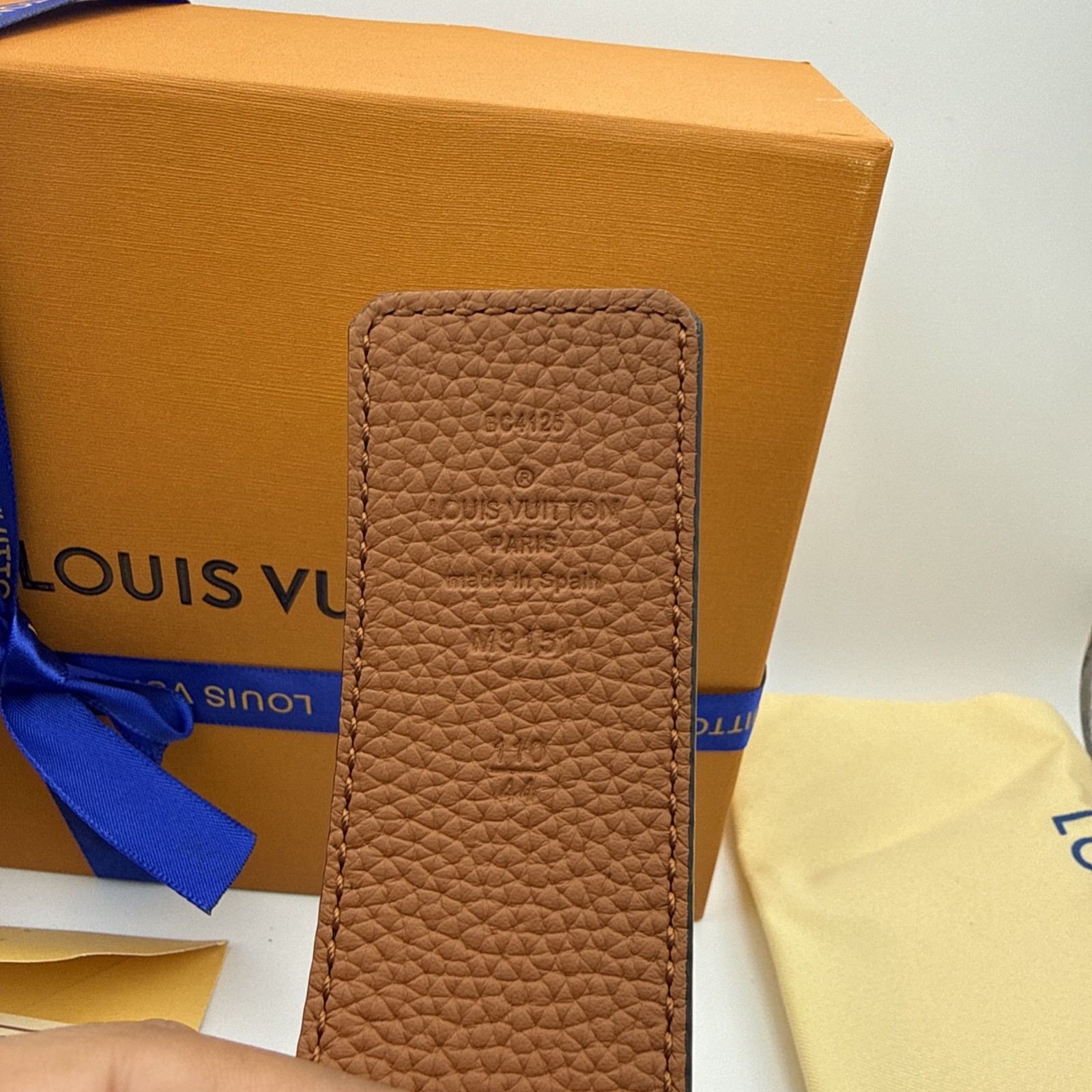 Louis Vuitton Belt M9151 Black Leather 434506