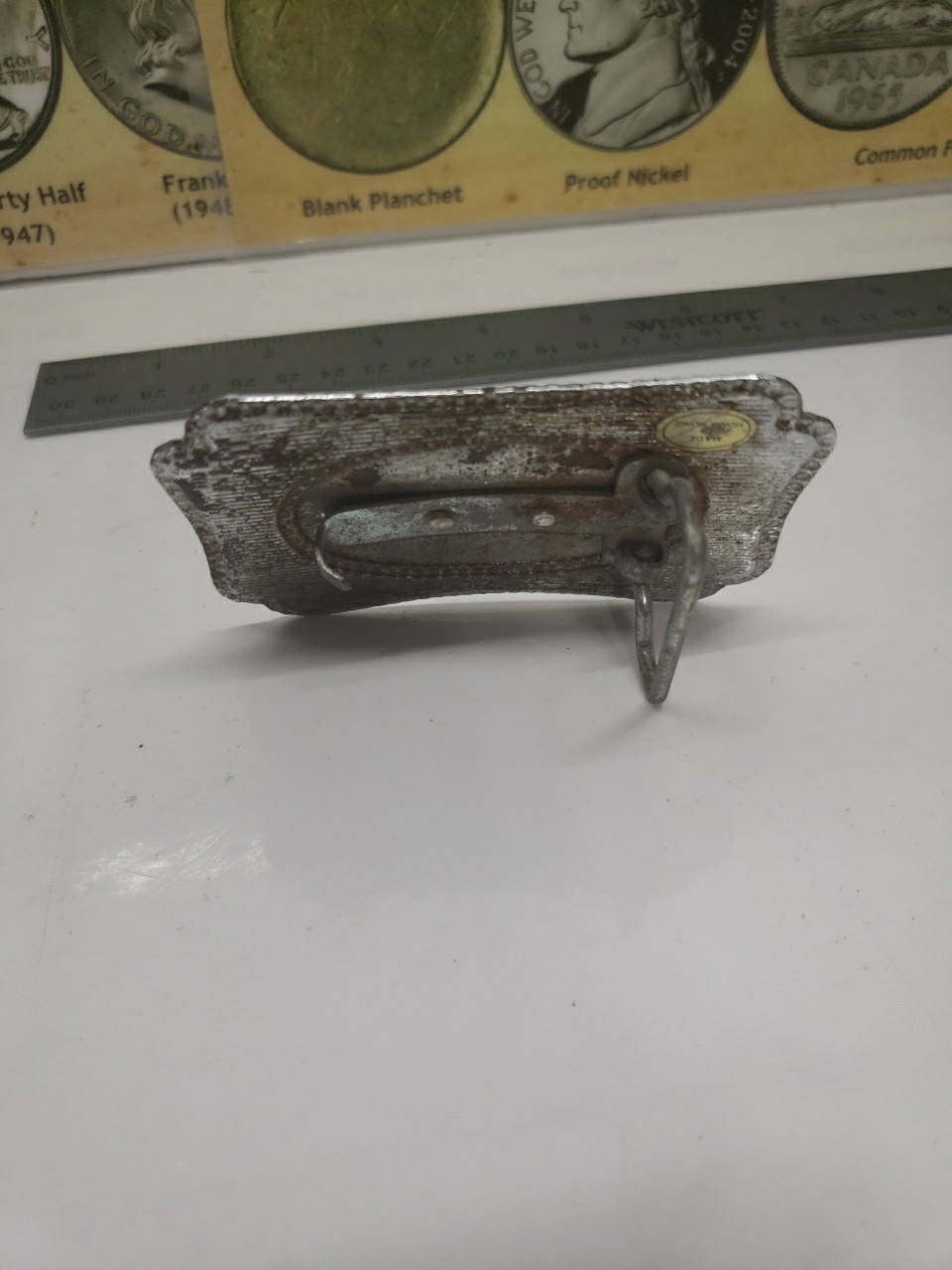 belt buckle