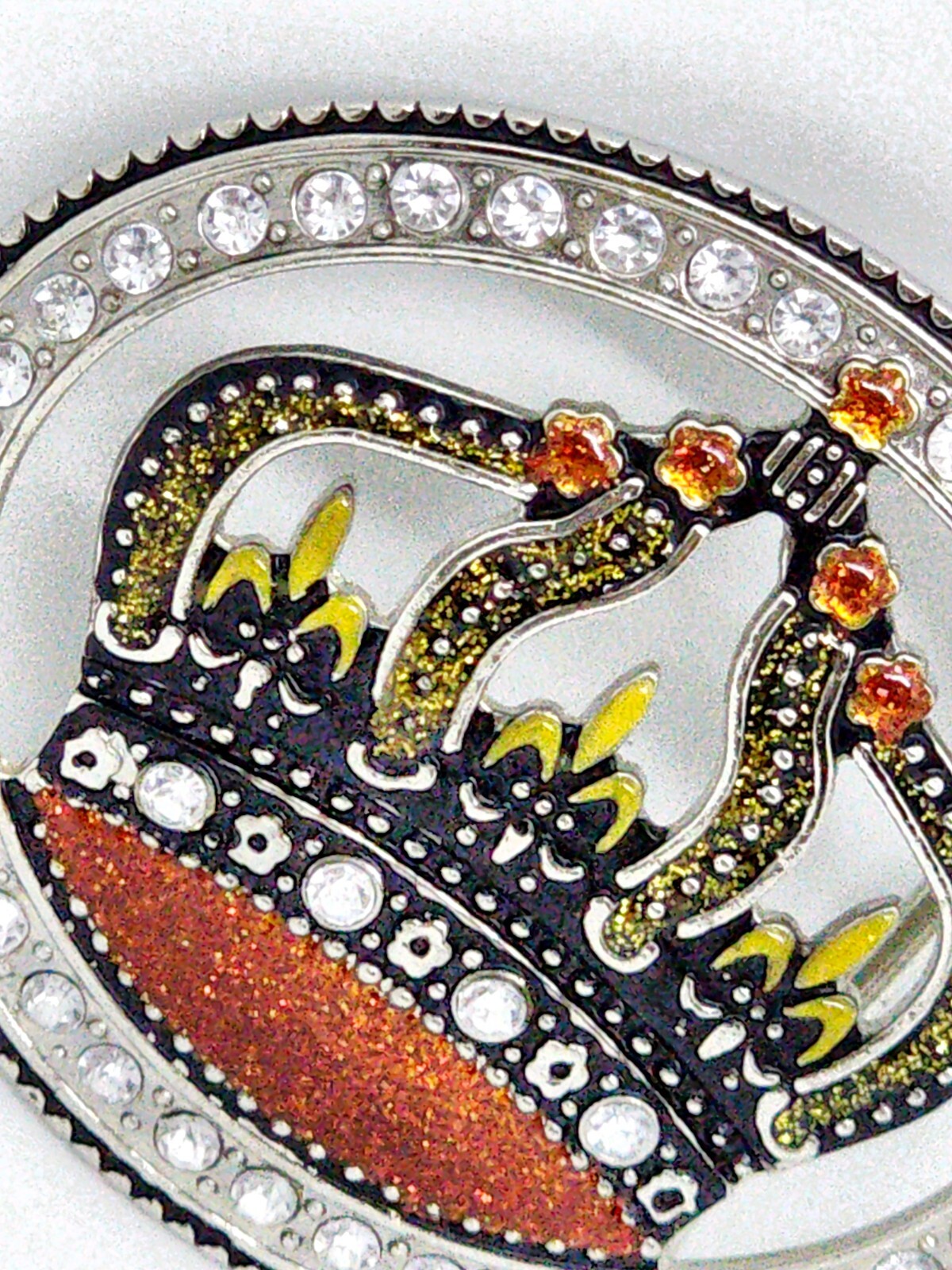 Women&rsquo;s Belt Buckle Crown Enamel Rhinestone Bling Y2k