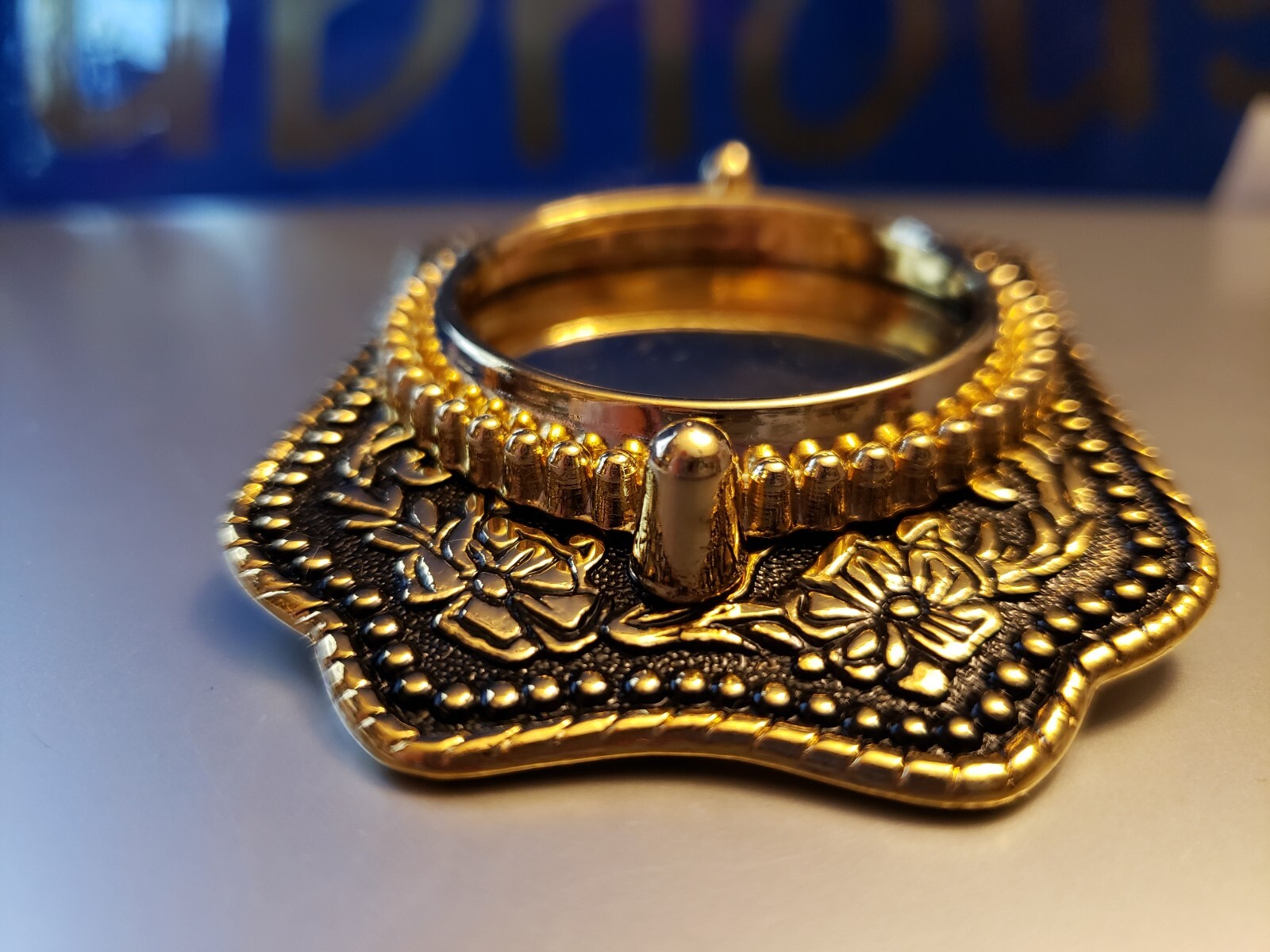 New Black & Gold Western Style Belt Buckle For Silver Dollar Or 39mm Stone NOS