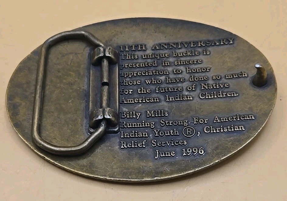 Vintage Brass Belt Buckle « Running Strong For American Indian Youth » Horse