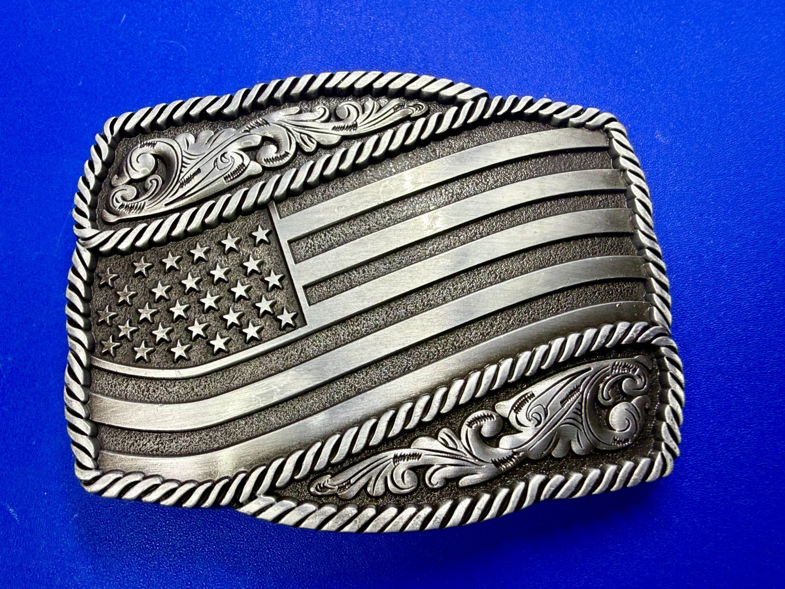 Waving American Flag Patriotic Silver Color Rope Border Western NOS Belt Buckle