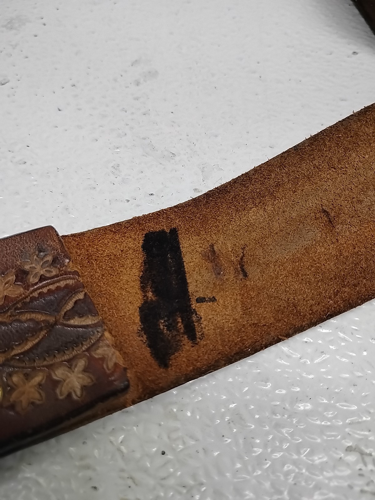 Vtg Mens Ornate Filigree Brass Belt Buckle w 36&Prime; Hand Tooled Brown Leather Belt