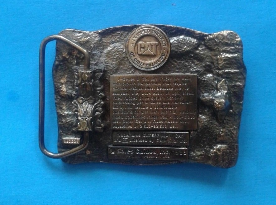 -RARE- Caterpillar Tractor Caterpillar Lift Trucks Vintage Belt Buckle NEW 1988