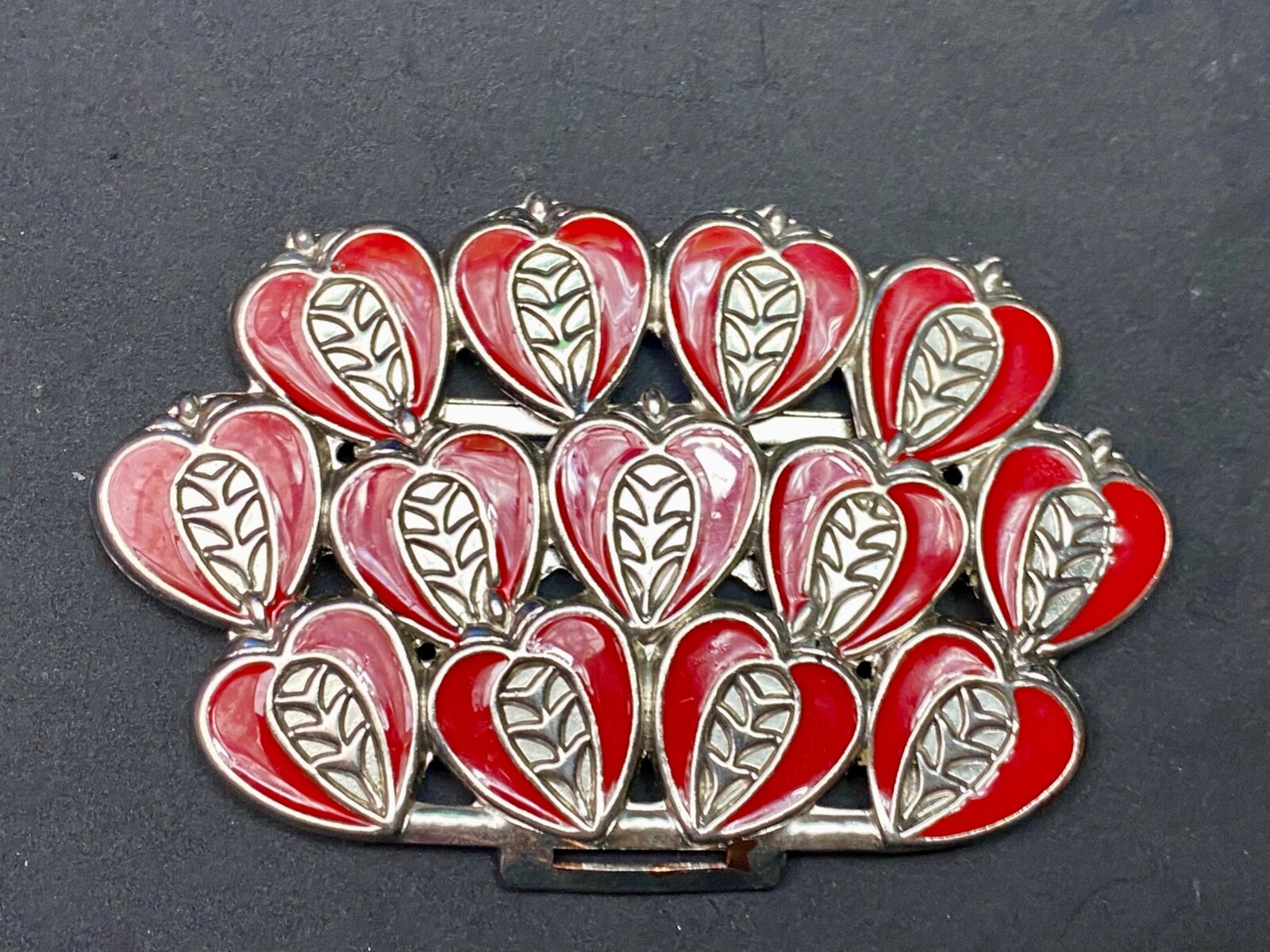 Unknown To Me! Red And Silver Color Heart Pattern. – Half Of Belt Buckle?