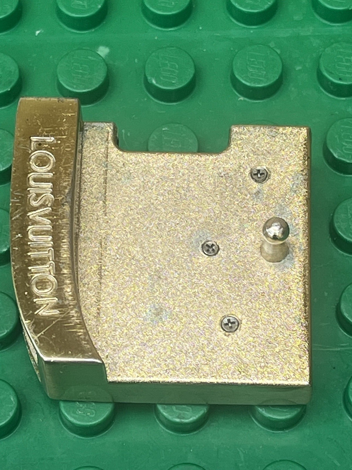 Louis Vuitton LV Iconic Gold Belt Buckle Unisex Shown
