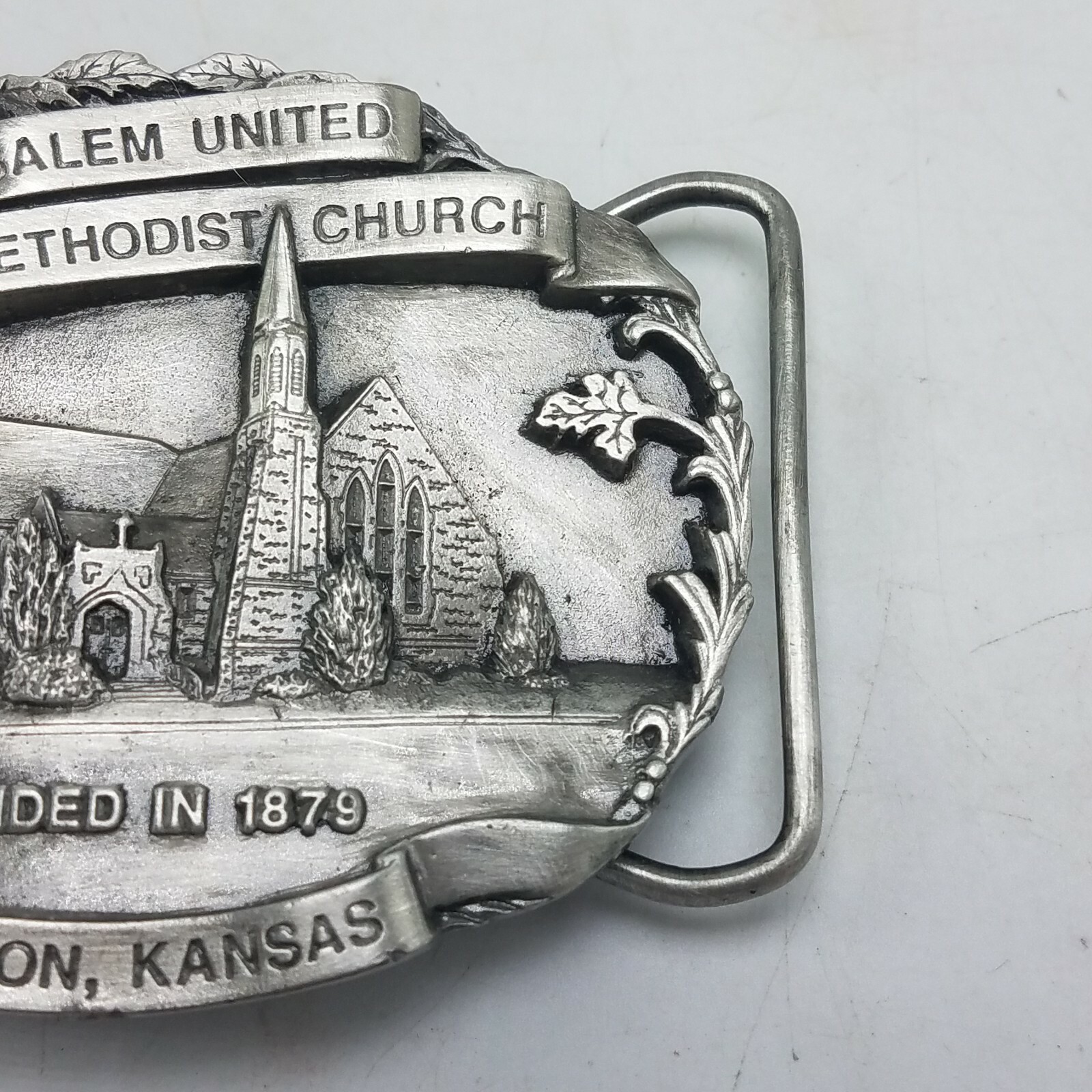 RARE 1986 Salem United Methodist Church Belt Buckle Newton, KS w Stand 255/500