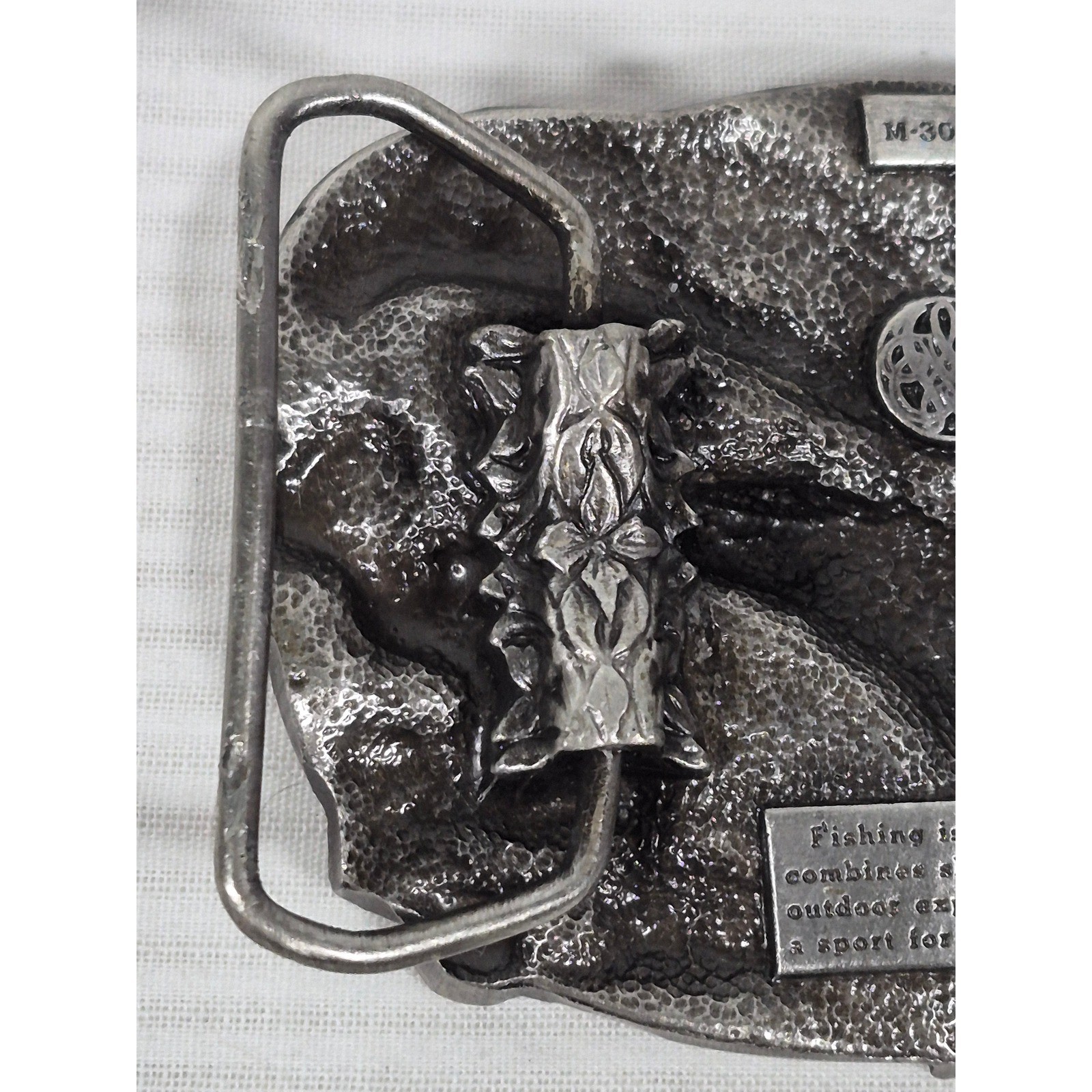 1985 Siskiyou Pewter & Enamel Belt Buckle « I&rsquo;d Rather Be Fishing » Trout M-30
