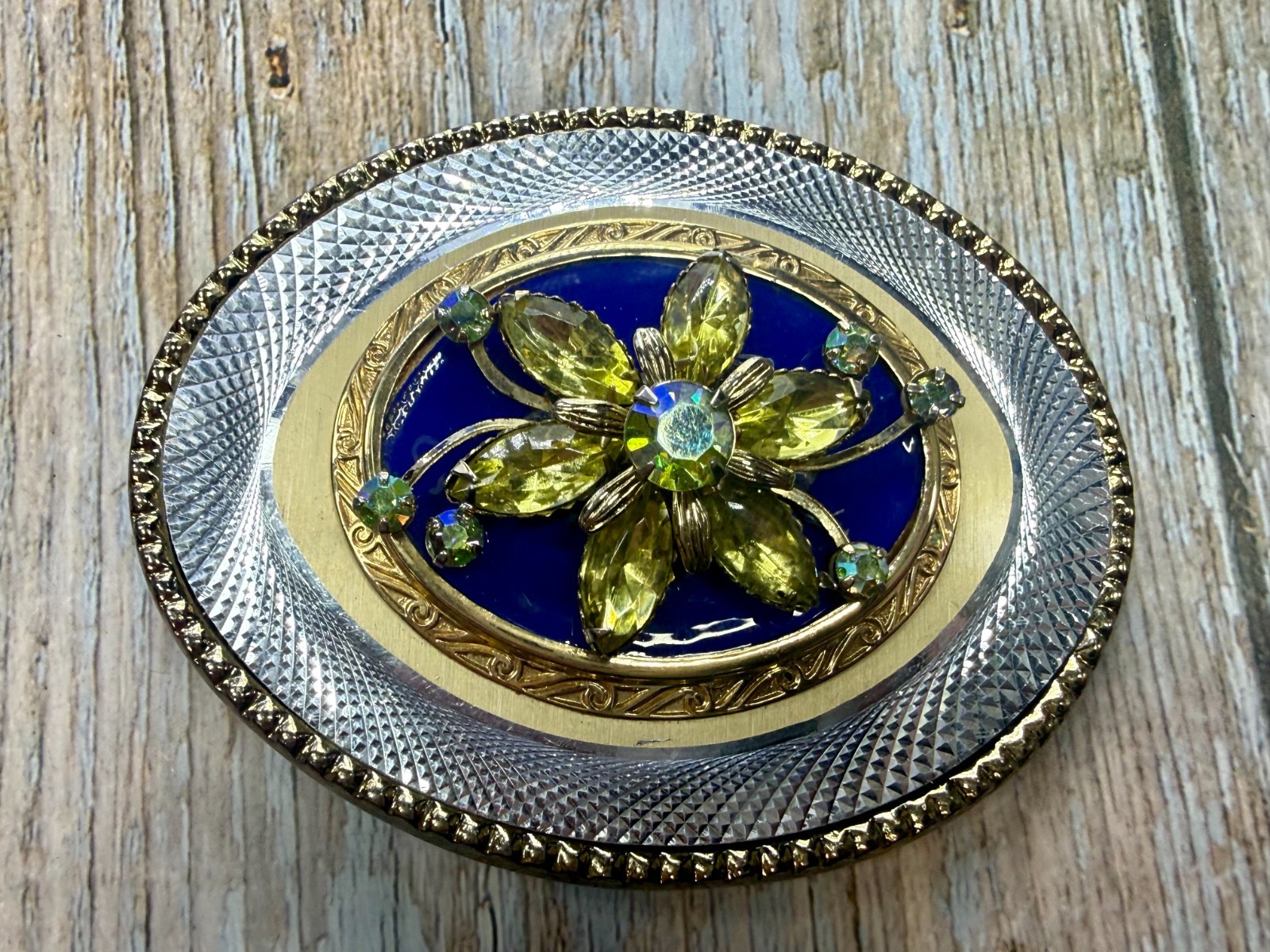 Flower Rhinestone Accented Floral Theme Etched Artisan Ladies Belt Buckle W USA