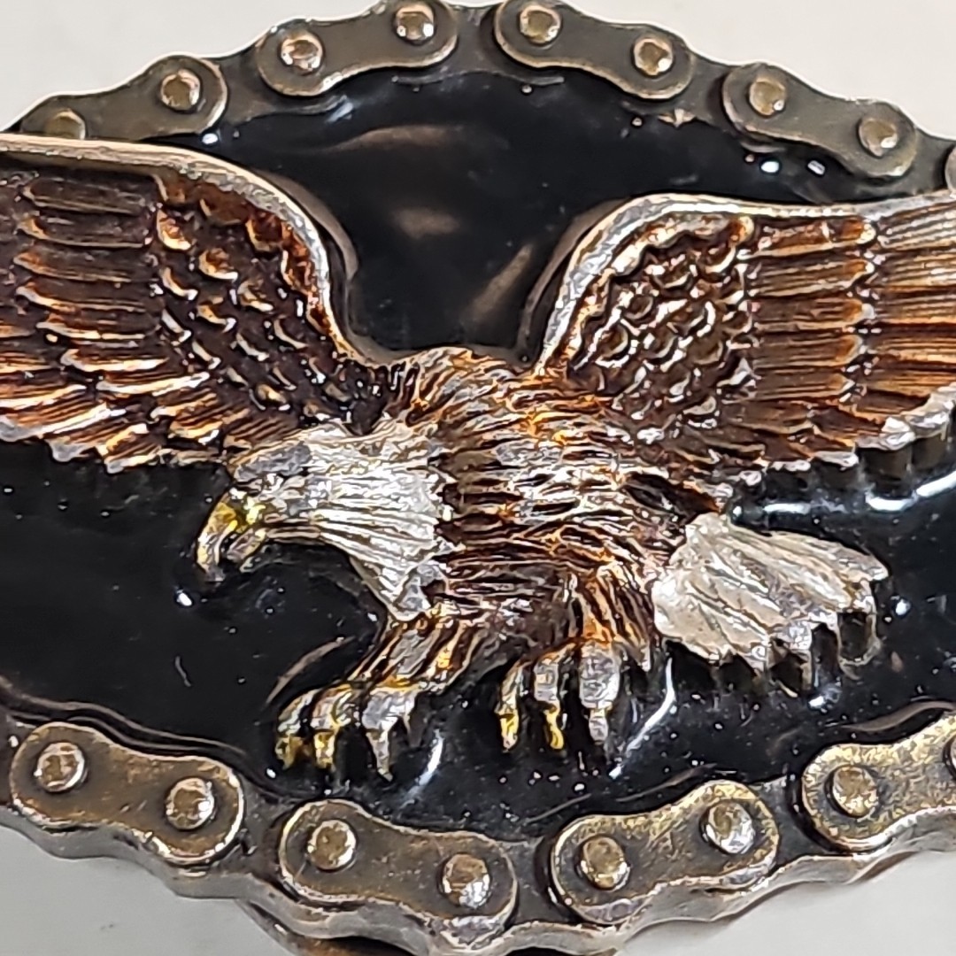 VTG 1983 Great American Buckle Co. Chicago Belt Buckle Enamel Eagle Biker Chain.