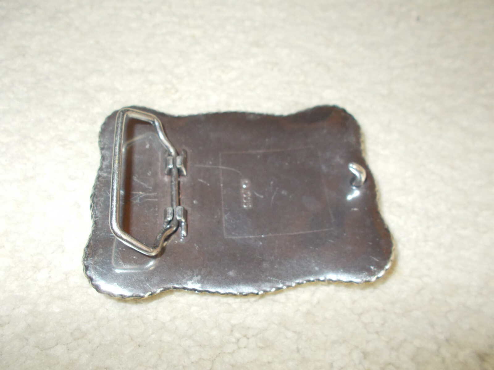 WESTERN STYLE BELT BUCKLE WITH LONGHORN IN THE CENTER