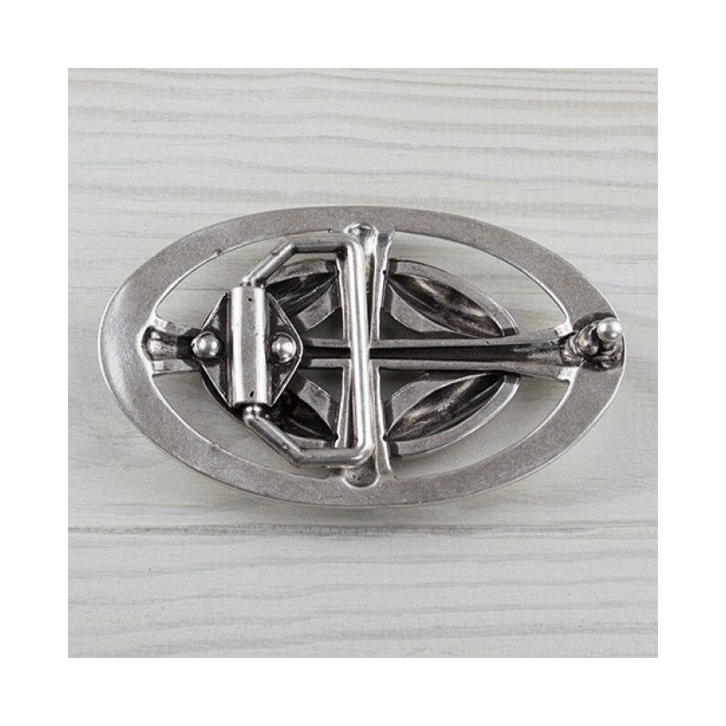 Oval Cross Belt Buckle in Antique Silver with Relief Shape in Gothic Style