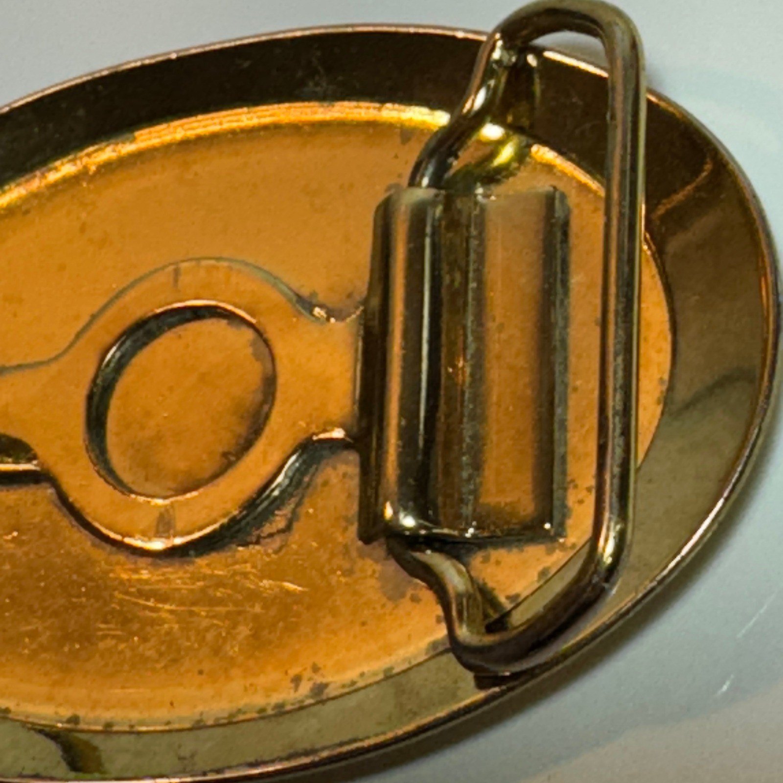 Gold Tone Oval Belt Buckle Die Cast Train Locomotive Yellow Blue