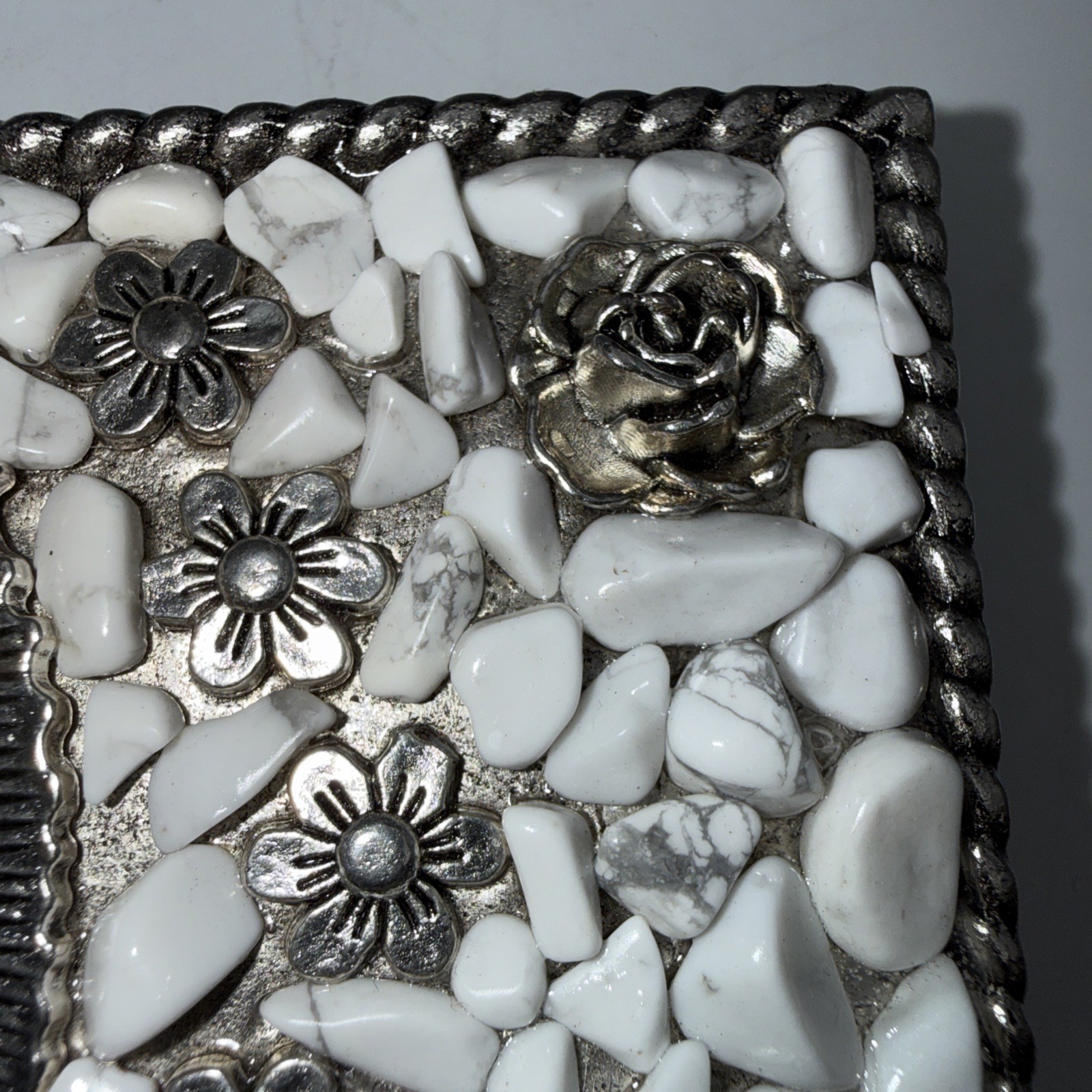 Virgin Mary Hebilla Vaquera Style Cowboy Belt Buckle. Made In USA