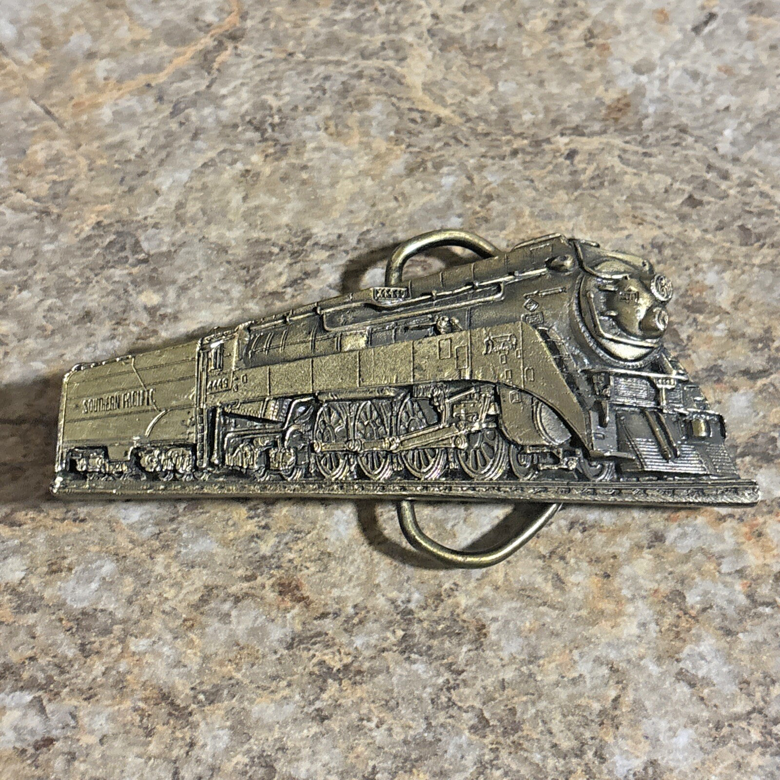1984 SOUTHERN PACIFIC Train Brass Belt Buckle