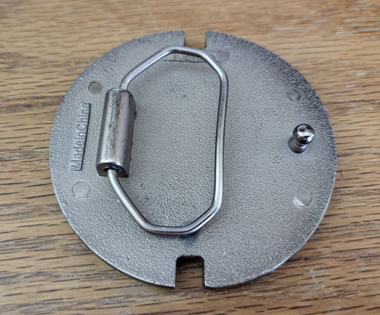 KALAN AMSTERDAM SEWER MANHOLE COVER PEWTER TONE BELT BUCKLE POT LEAF 3&Prime;