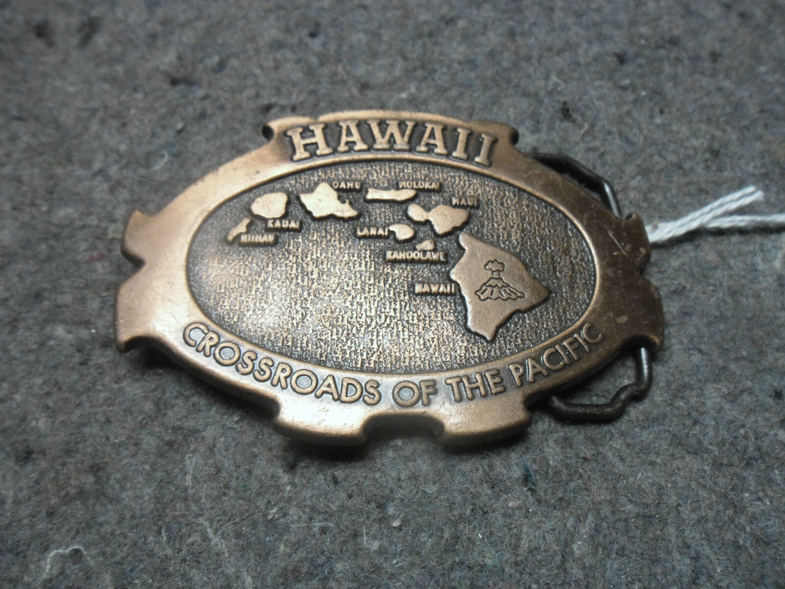 HAWAII CROSSROADS OF THE PACIFIC Metal Belt Buckle In Good Condition