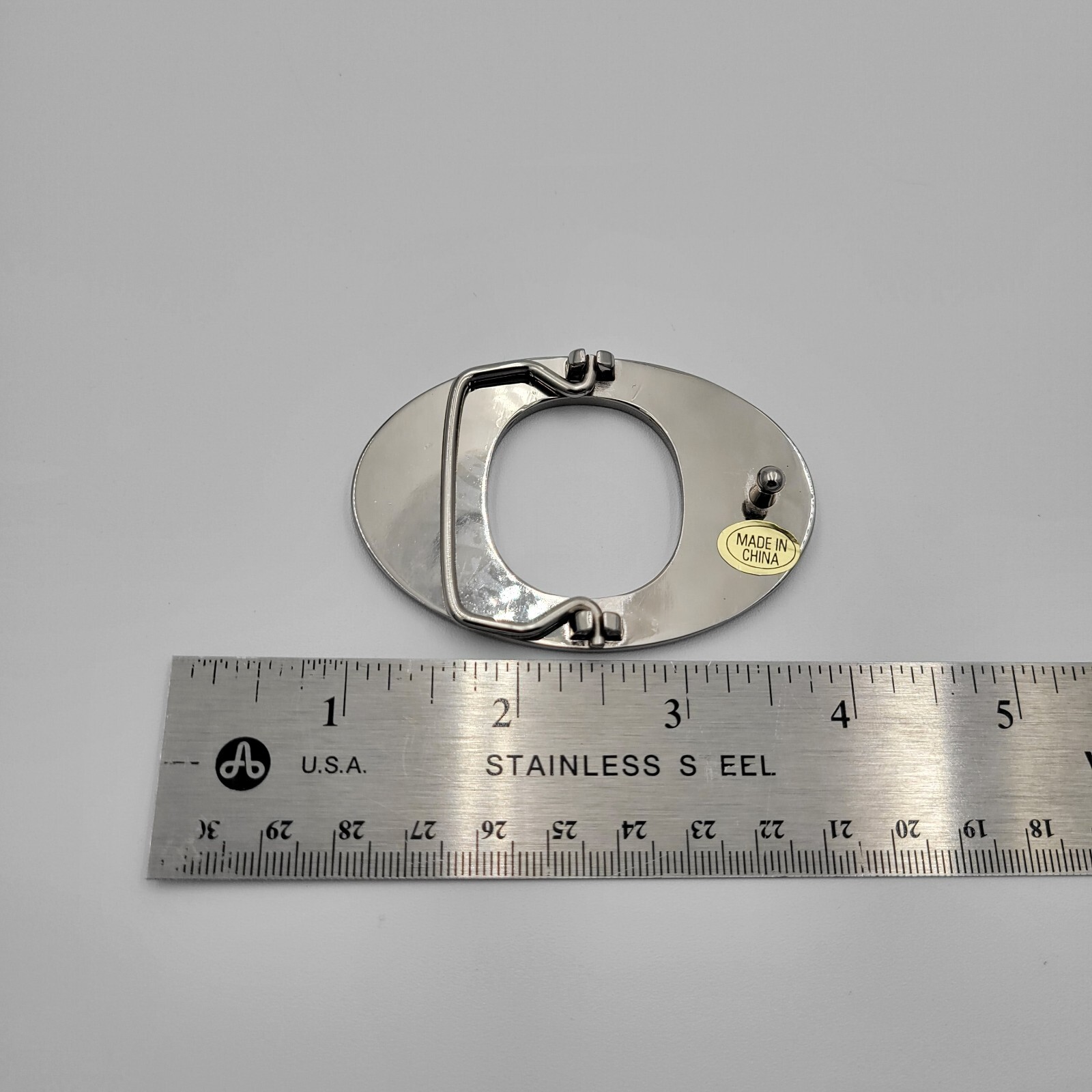O Initial Brushed Chrome Belt Buckle 3&Prime; x 2&Prime; Up To 1 1/4&Prime; Belt